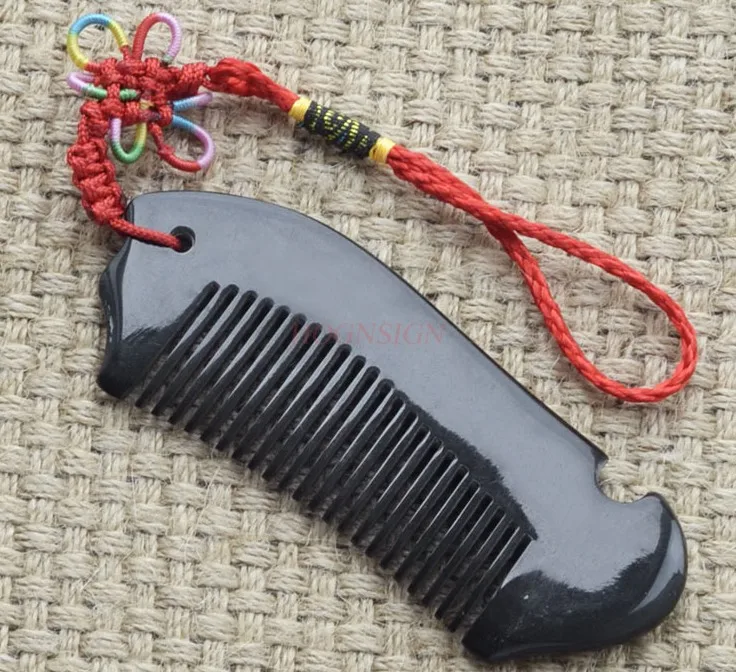 Massage comb portable creative horn comb small Chinese knotting fish shaped buffalo horn comb