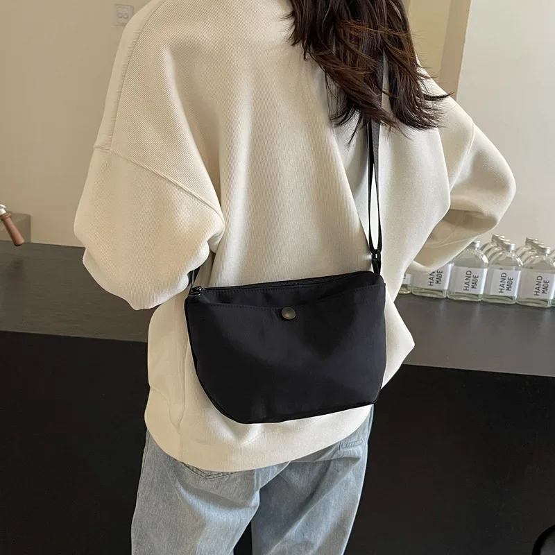 

Solid color casual cloth bag, versatile small shoulder bag, simple change phone bag, canvas bag