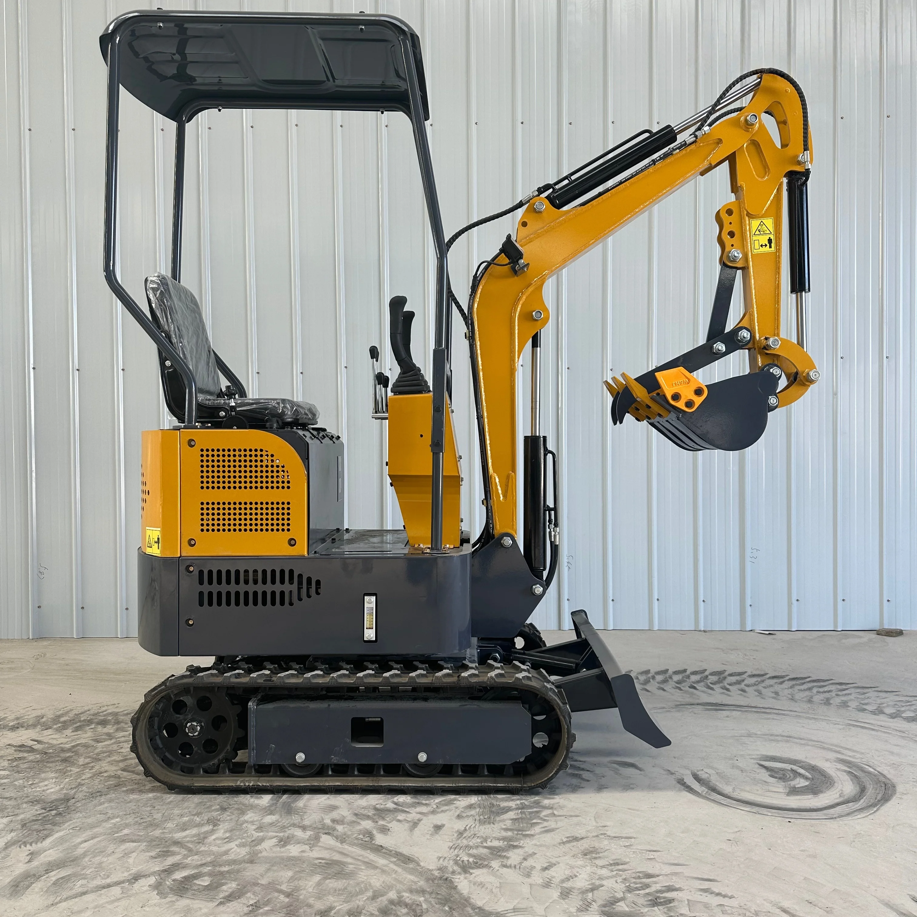 محرك EPA مخصص كوبوتا 1.7 طن حفار زاحف جديد باجر حفارة صغيرة 1 طن 2 طن 3.5 طن حفارات صغيرة صغيرة