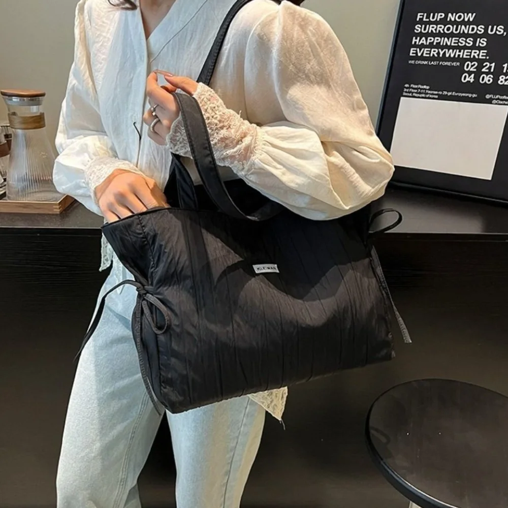 

Fashion Solid Color Women's Wrinkle Totes Bag High Capacity Casual Single Shoulder Bag Leightweight Zipper Underarm Bag Handbag