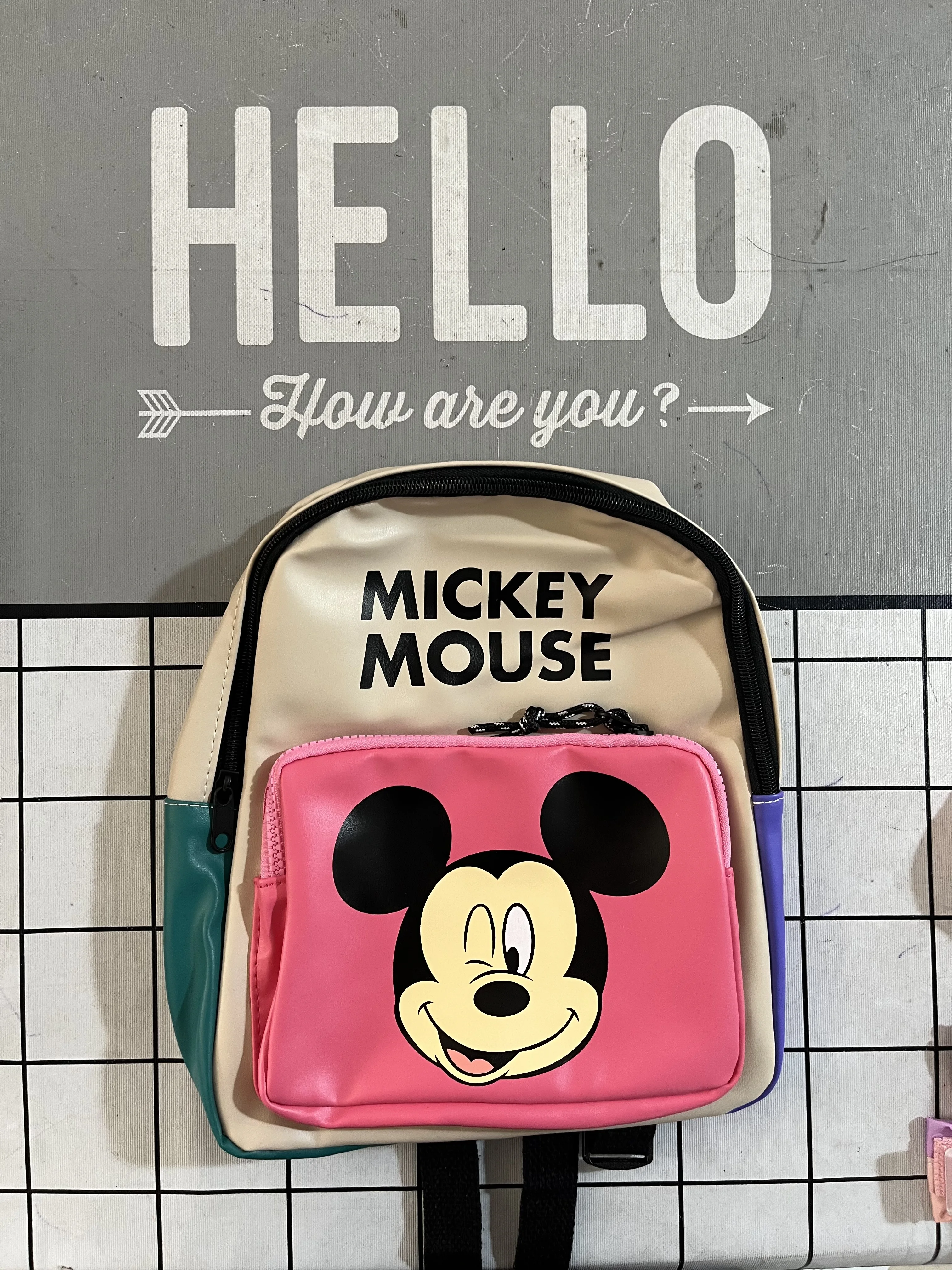 Disney Brand Printed Backpacks Mickey And Minnie Cartoon Kids Girls Two-shoulder Bags Summer New Cute Small Schoolbags Toddler