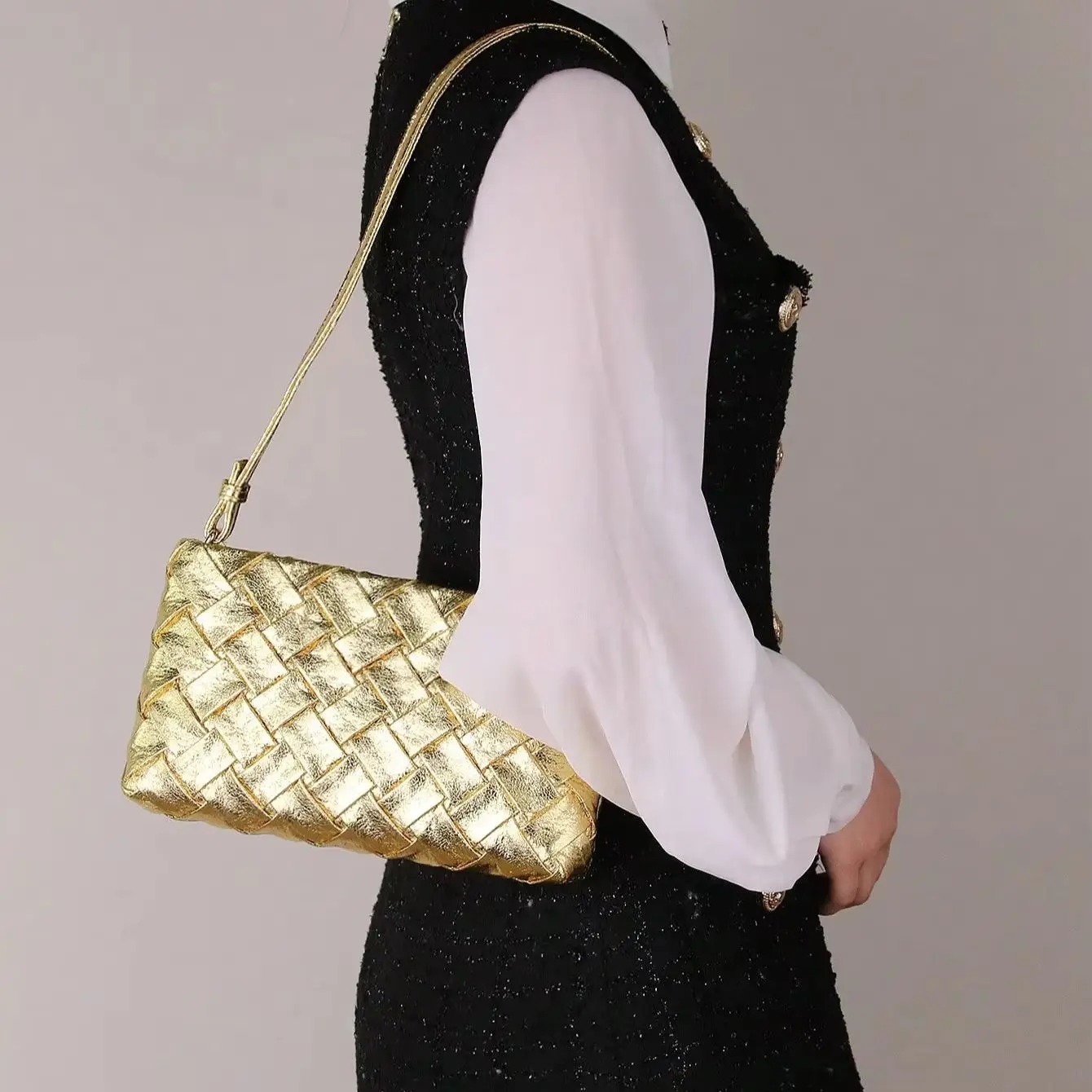 2026 New Fashion Elegant Handbag Trend Burst Crack Gold Woven Embossed Shoulder Bag Minimalist Lightweight Joker Bag