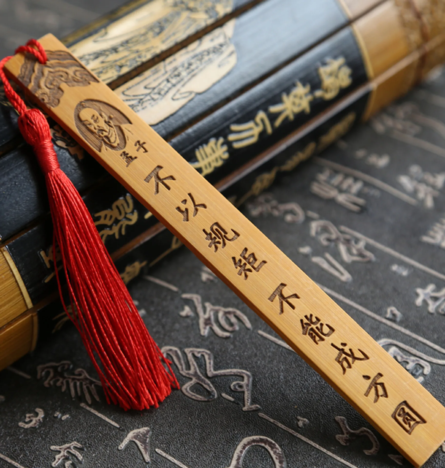 Chinese style creativity simple literary artistic graduation souvenirs antique personalized lettering carved bamboo bookmarks