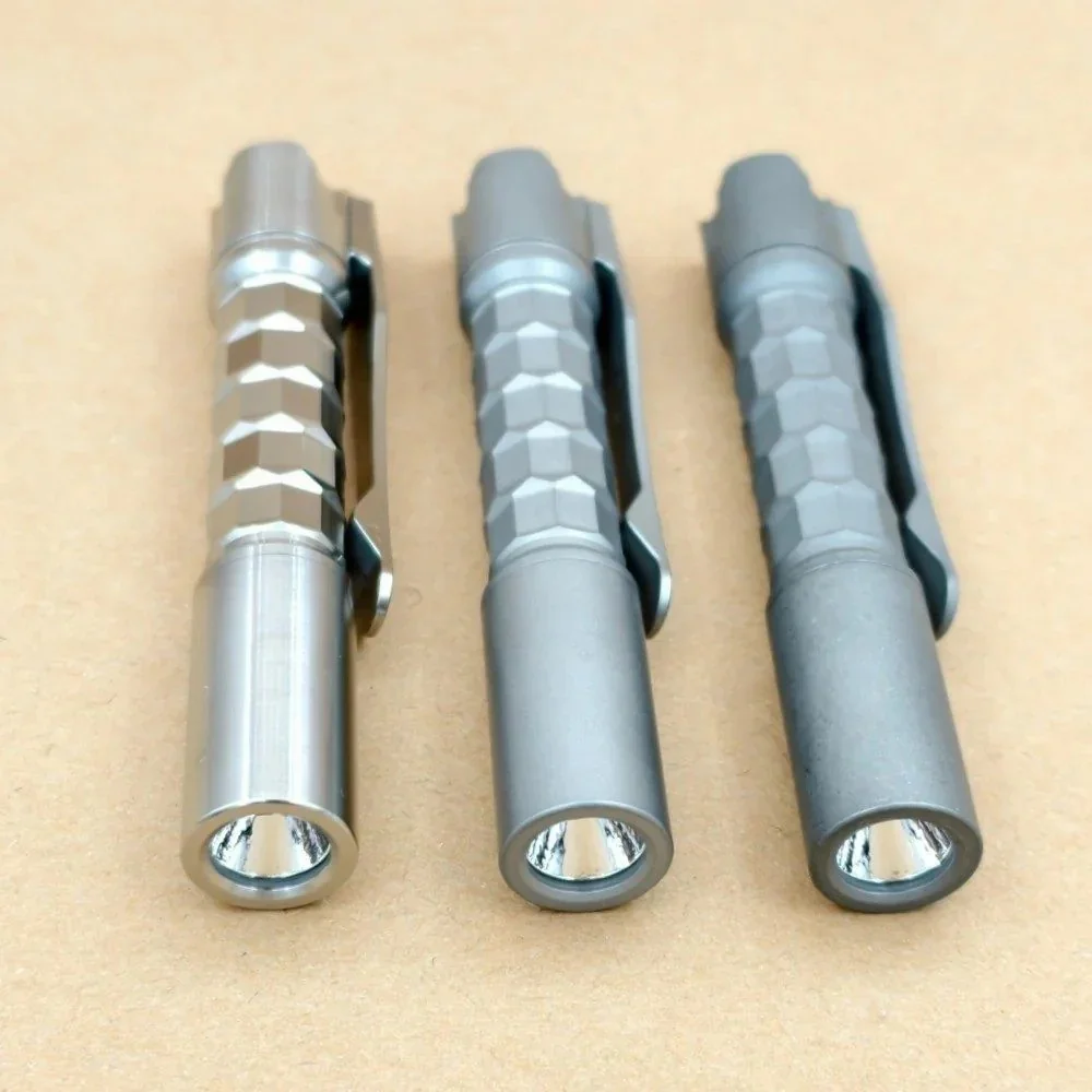 Reylight Pineapple Mini MK3 -Ti Krystal Edc Flashlight