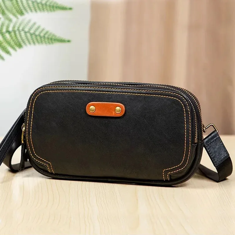 

AETOO Street fashion casual men's leather crossbody bag multi-functional hand bag head layer plant tanned cow leather chest bag