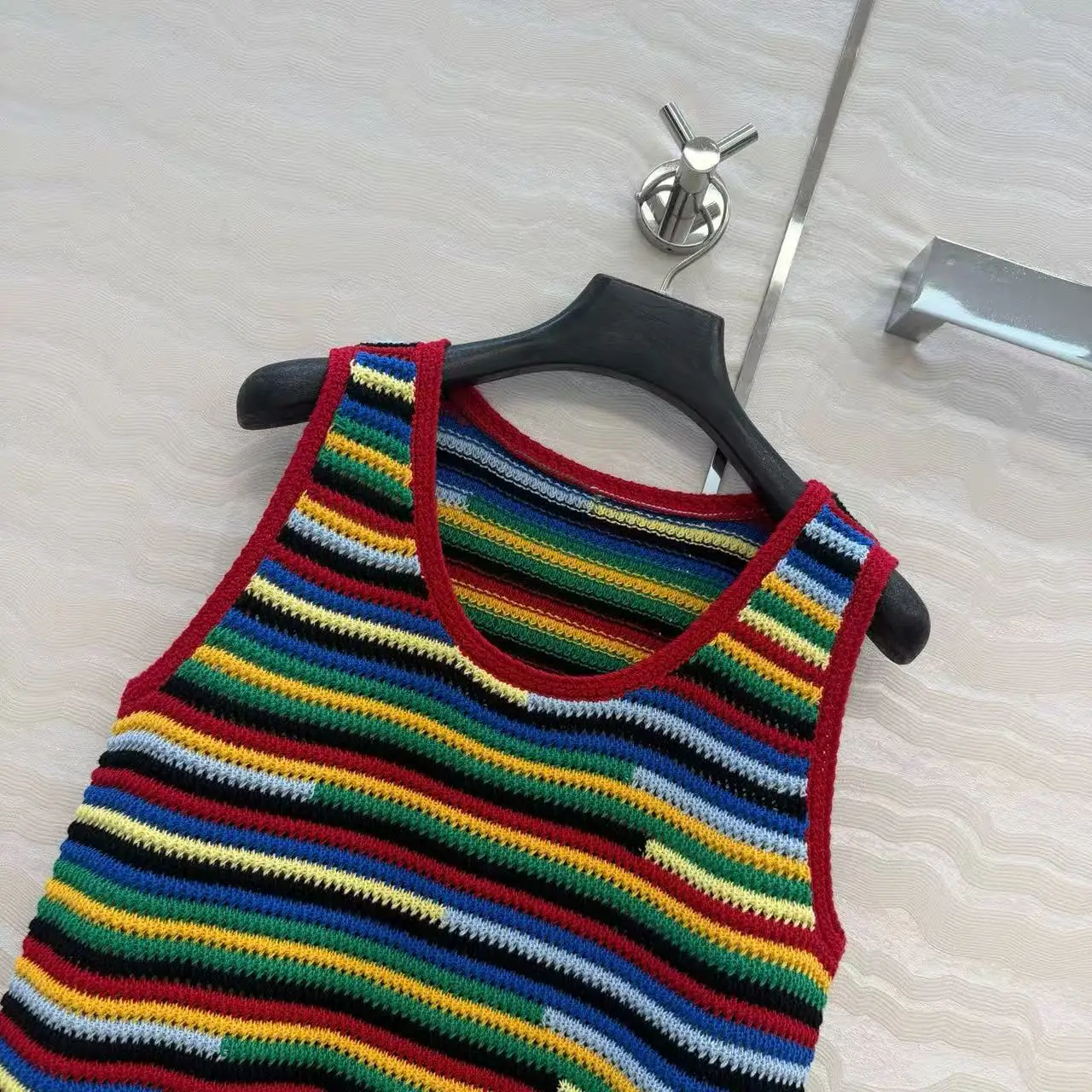 Rainbow-striped knitted vest, handcrafted fringed hem color-block sleeveless jacket, beach vacation short-sleeved top
