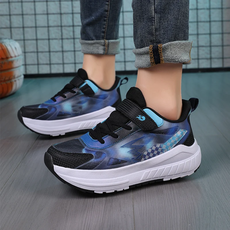 

Модная обувь: 4-колесные невидимые кроссовки с автоматическим выдвигом для девочек, роликовые коньки для детей, взрослых и мальчиков.