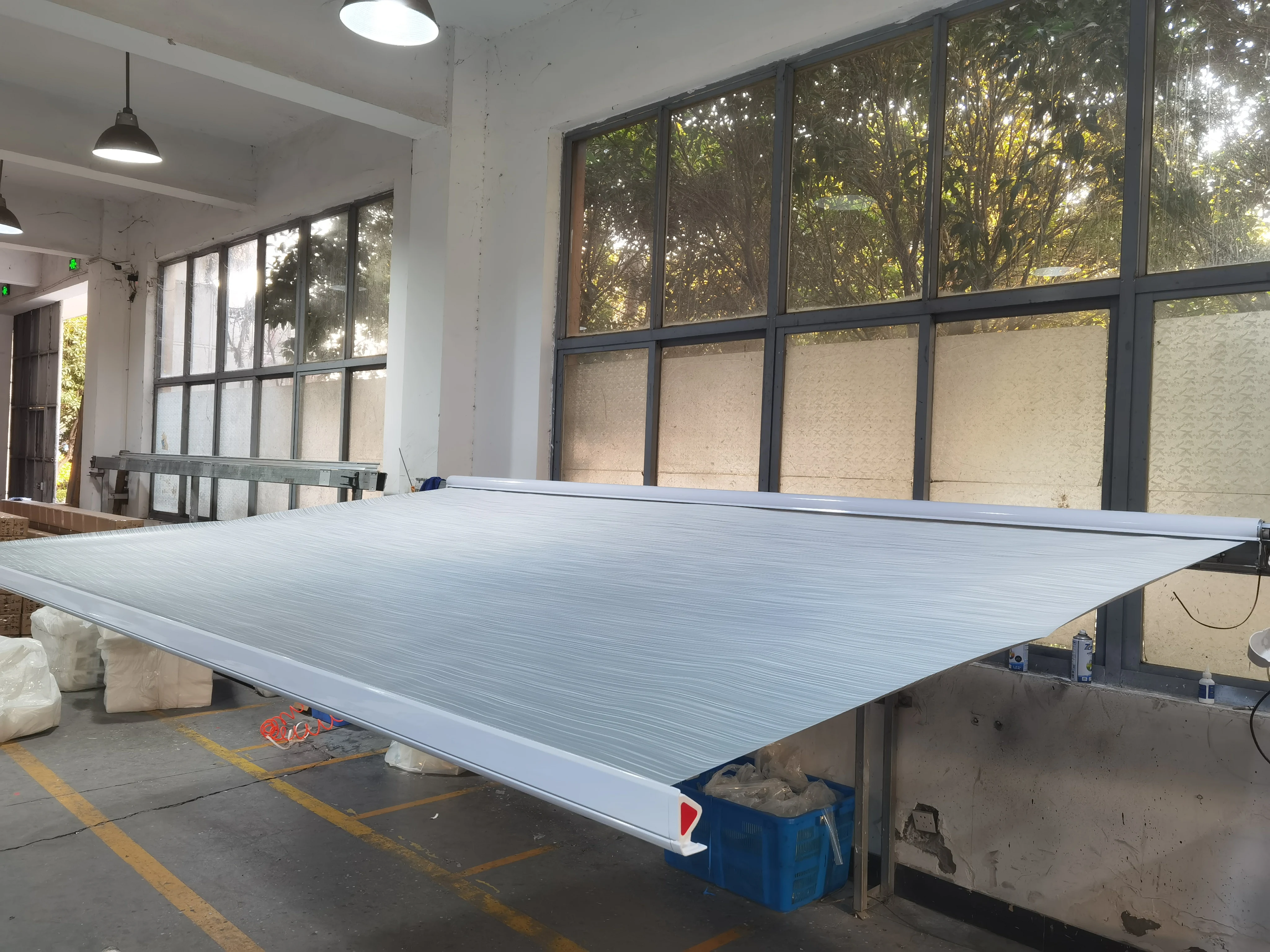 عالية الجودة النمط الأوروبي المظلة 4x2.5 متر الجانب شنت RV المظلة الشمس الظل العربة RV المظلة