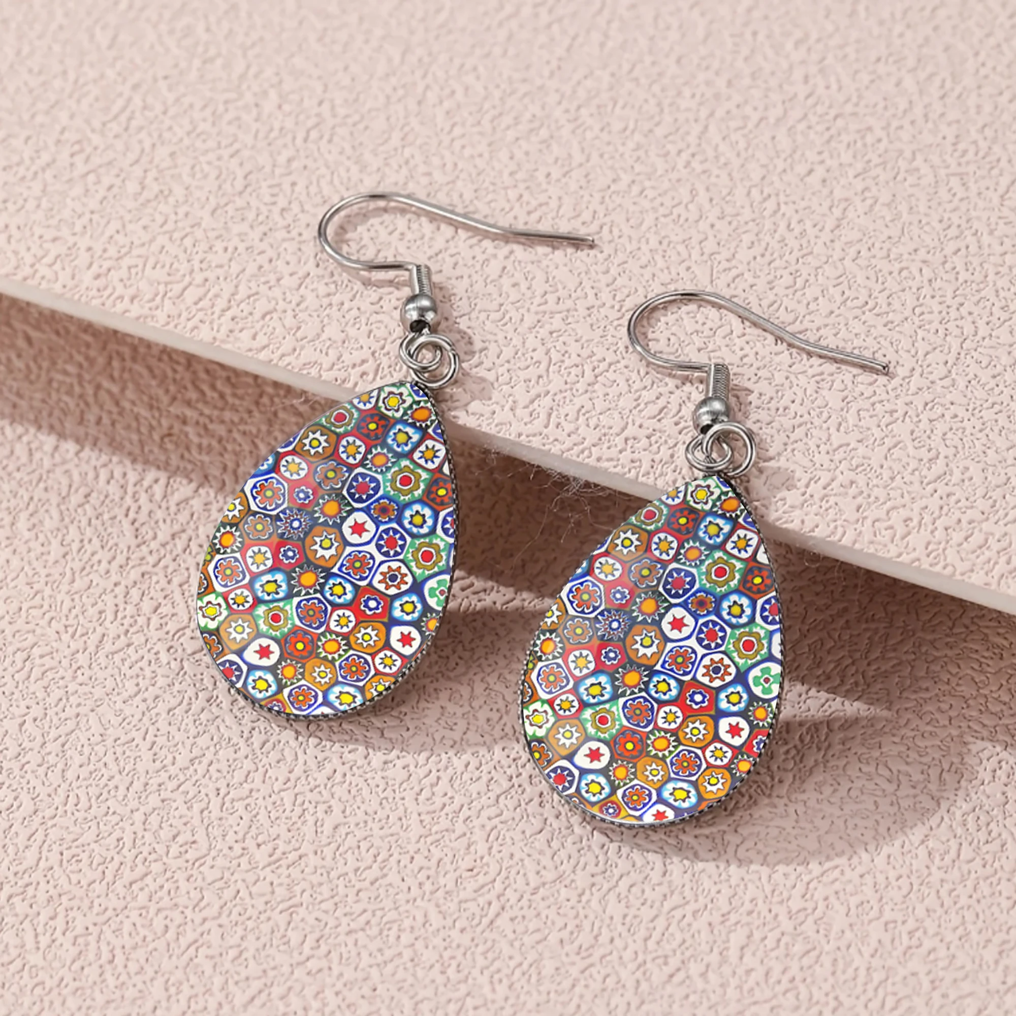 1 Pair of Colorful Floral Pattern Earrings with Convex Glass and 316 Stainless Steel Teardrop Ear Hooks, in a Retro and Simple Style, Suitable for Women for Daily Wear, Gift-Giving, and Holiday Wear