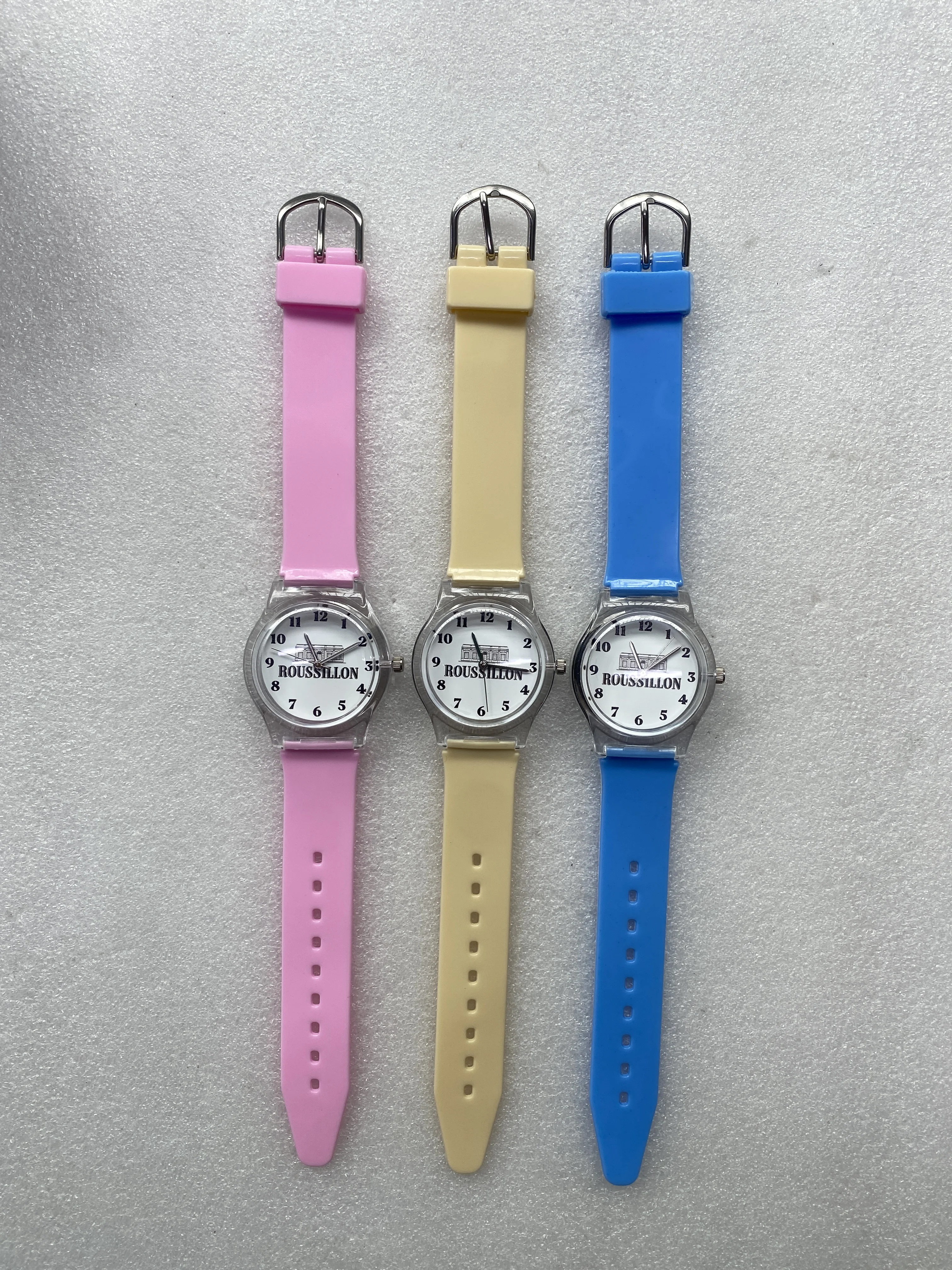 Montre en plastique FB71001 pour femmes, design personnalisé, photo imprimée, bracelet à dégagement rapide, marque avec votre logo