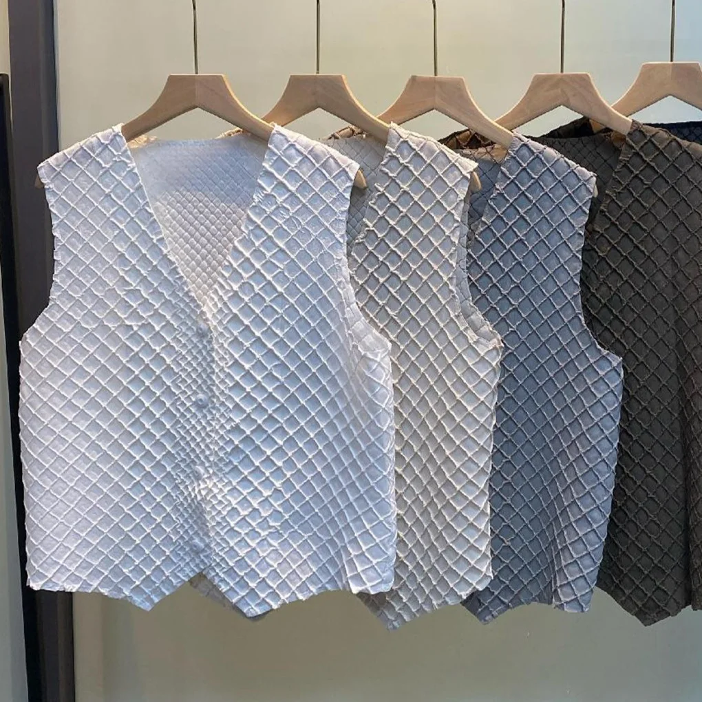 

Miyake Pleated New Chinese Vest Women's Embroidery Chinese Chinese Style Women's Spring and Summer Senior Sense Pleated Tops