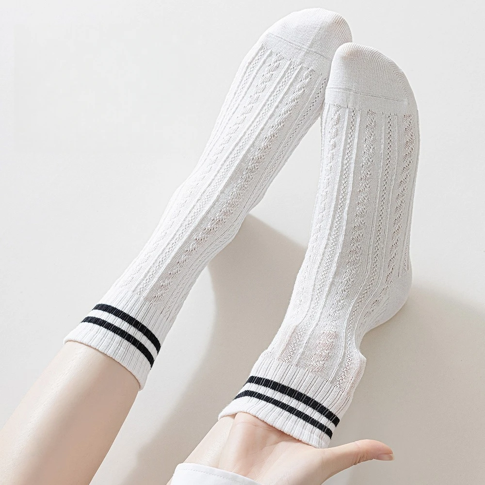 5 Pair Women's Striped Black And White Cotton Socks Four Seasons Breathable High Quality Fashion Harajuku Casual Socks