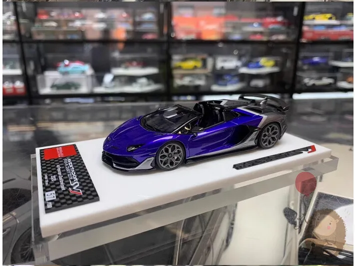 

Make Up 1/43 Lamborghini Aventador SVJ Resin Car Model Diecast Ornaments Gifts