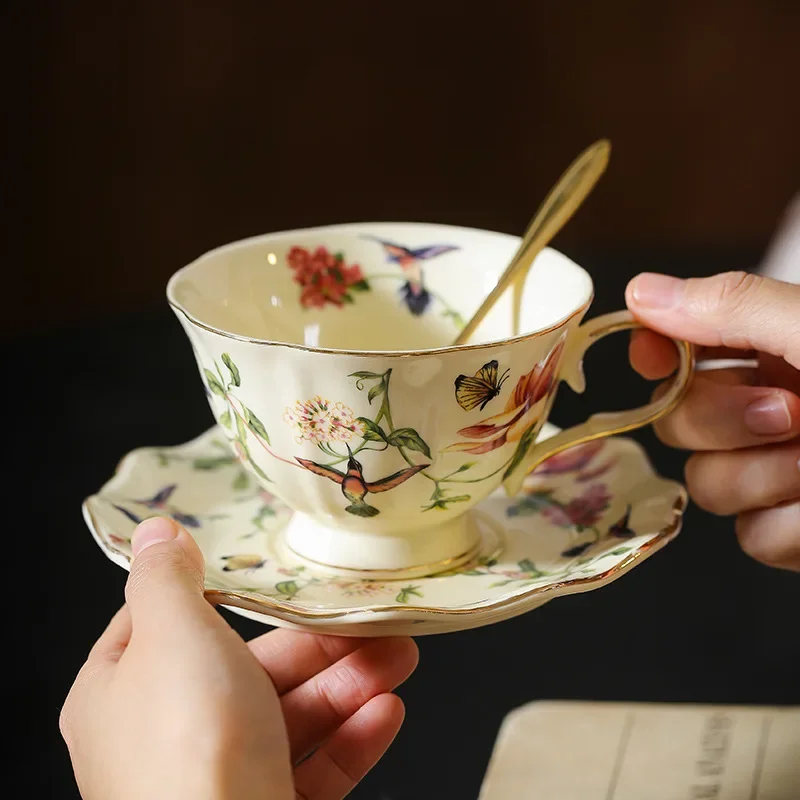Palace Style Gold Flower Bird Coffee Cup and Plate Set Retro Ceramic High Aesthetic Home Afternoon Tea Cup Mugs