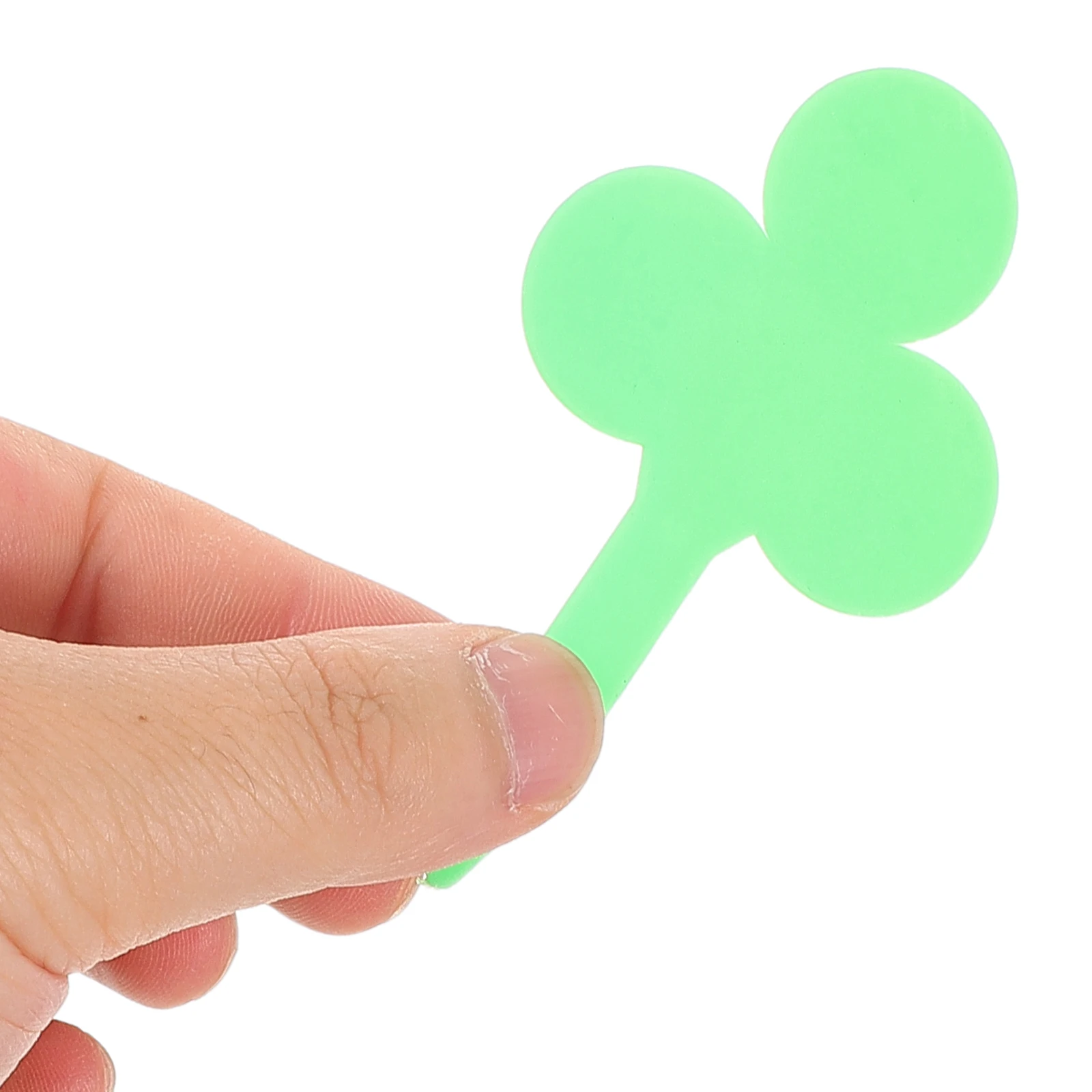 

100Pcs Shamrock Garden Markers Plastic Plant Labels Reusable Weatherproof Seedling Tags for Vegetable Herb Flower Identification