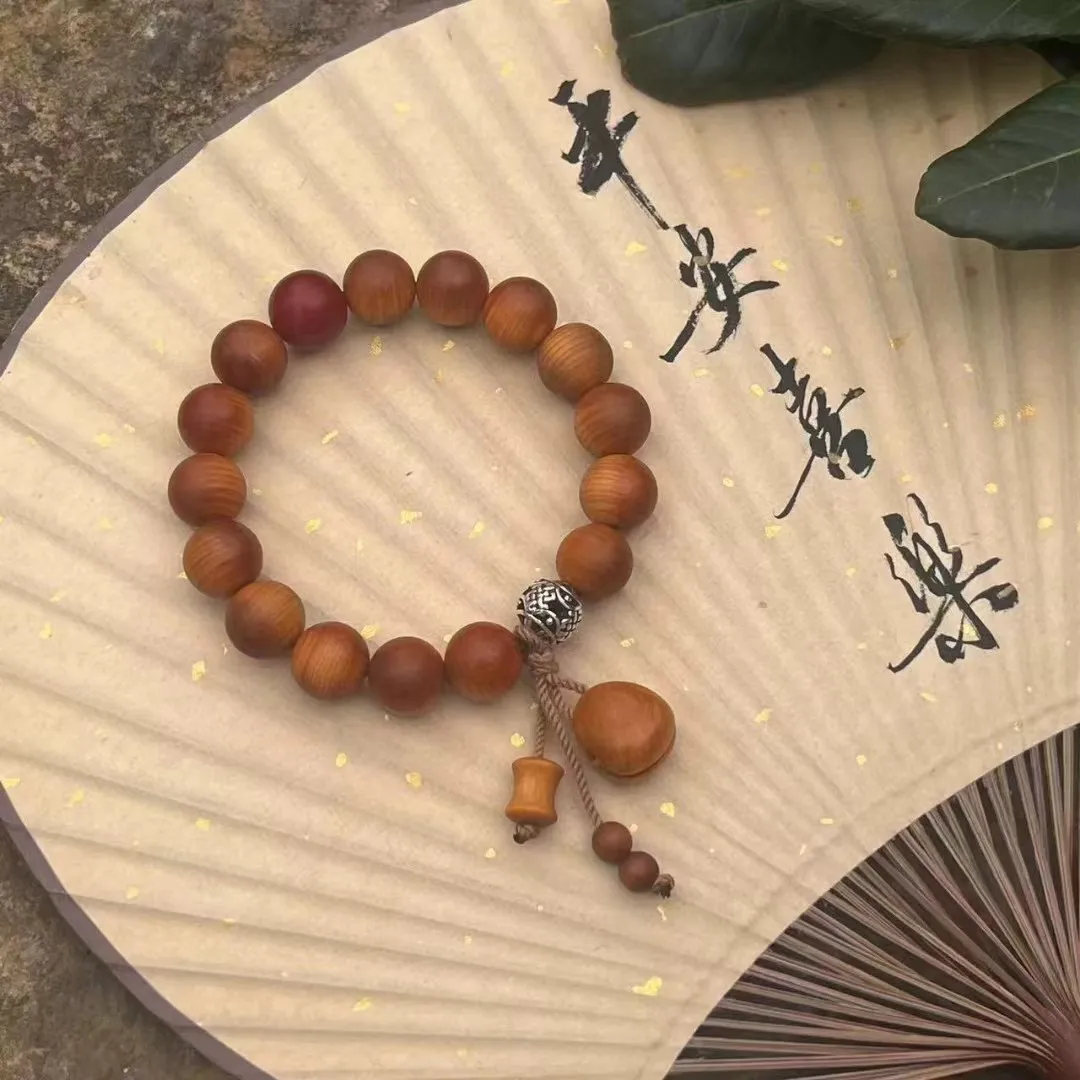 

Natural Cliff Cypress Taihang High Oil Paired with Small Wooden Fish Creative Cultural and Artistic Hand String Gift