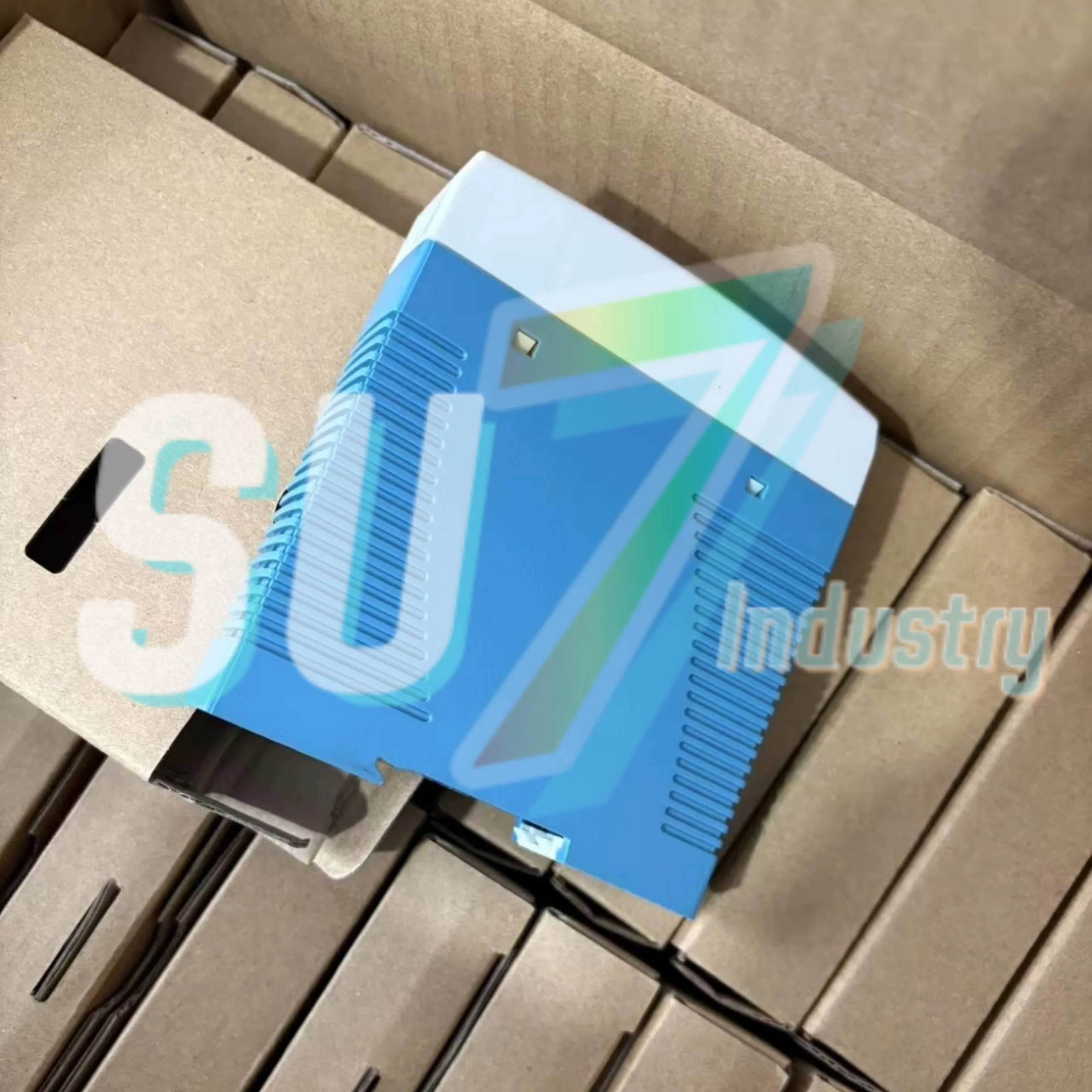 يعني جيدا MDR-20-12 MDR-20-15 مفتاح إمداد الطاقة الجديد في الصندوق