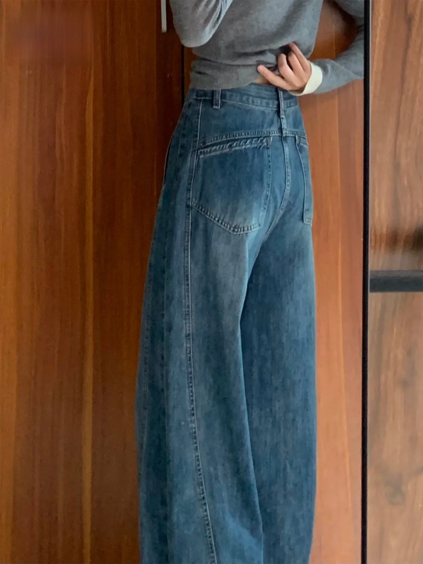 

Ретро-синие американские джинсы с высокой талией и прямыми штанинами, женские, новинка 2026 года, свободные, стройнящие, с эффектом подтяжки ягодиц, длиной в пол