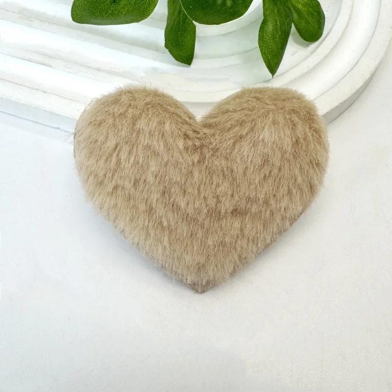 40 Stück 6x5CM Flauschige Filz-Herz-Applikationen, Polsterung für Haarspangen, Taschen, Hüte und Accessoires – Detail 2
