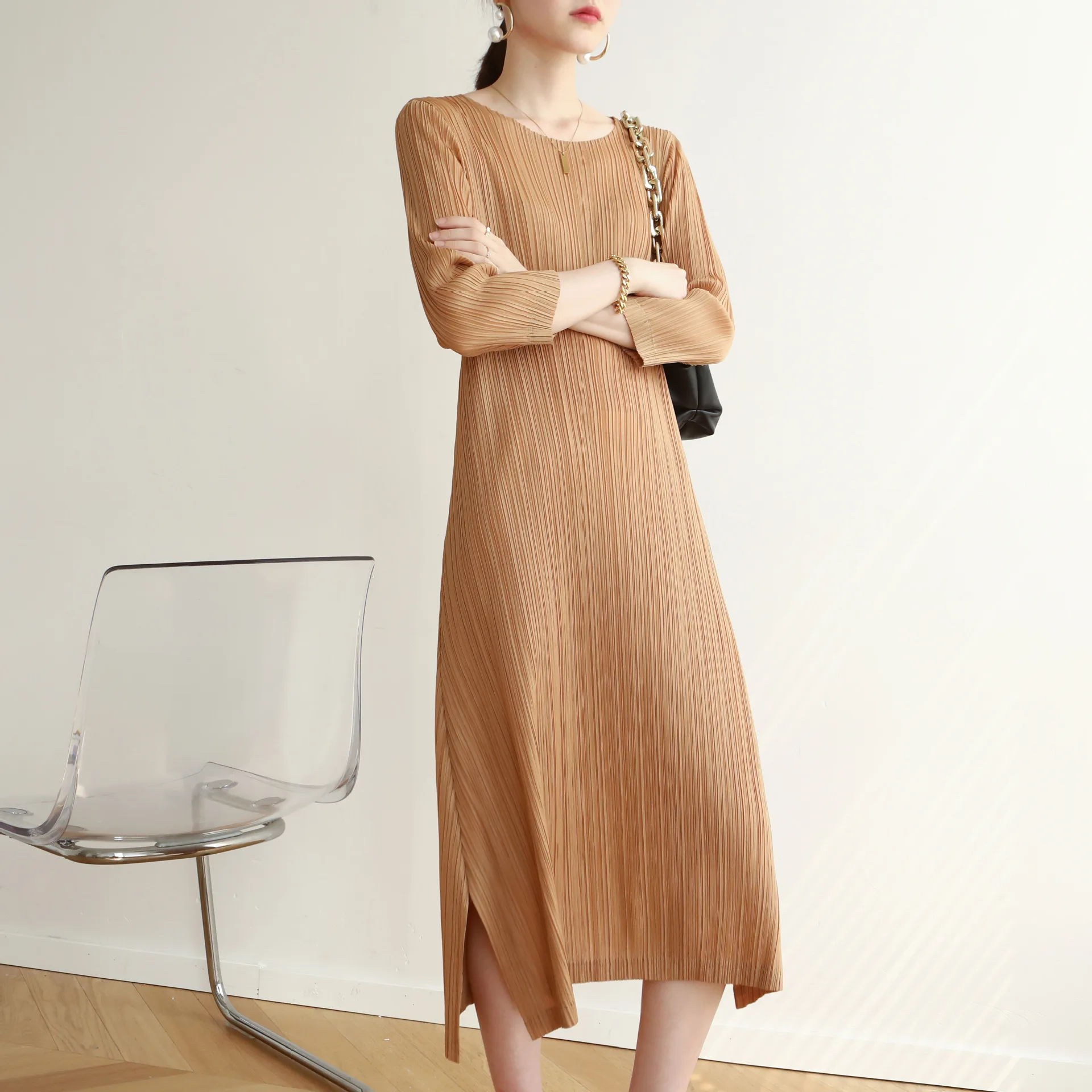 

Woman dress Miyake Pleated Fashion Solid High Street O-Neck Long Sleeve Straight Female Folds Mid-Calf Dresses