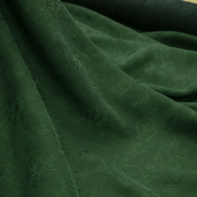 

Новый Cheongsam в китайском стиле и шелковая ткань Hanfu с темно-зелеными перфорированными жаккардовыми цветочными узорами