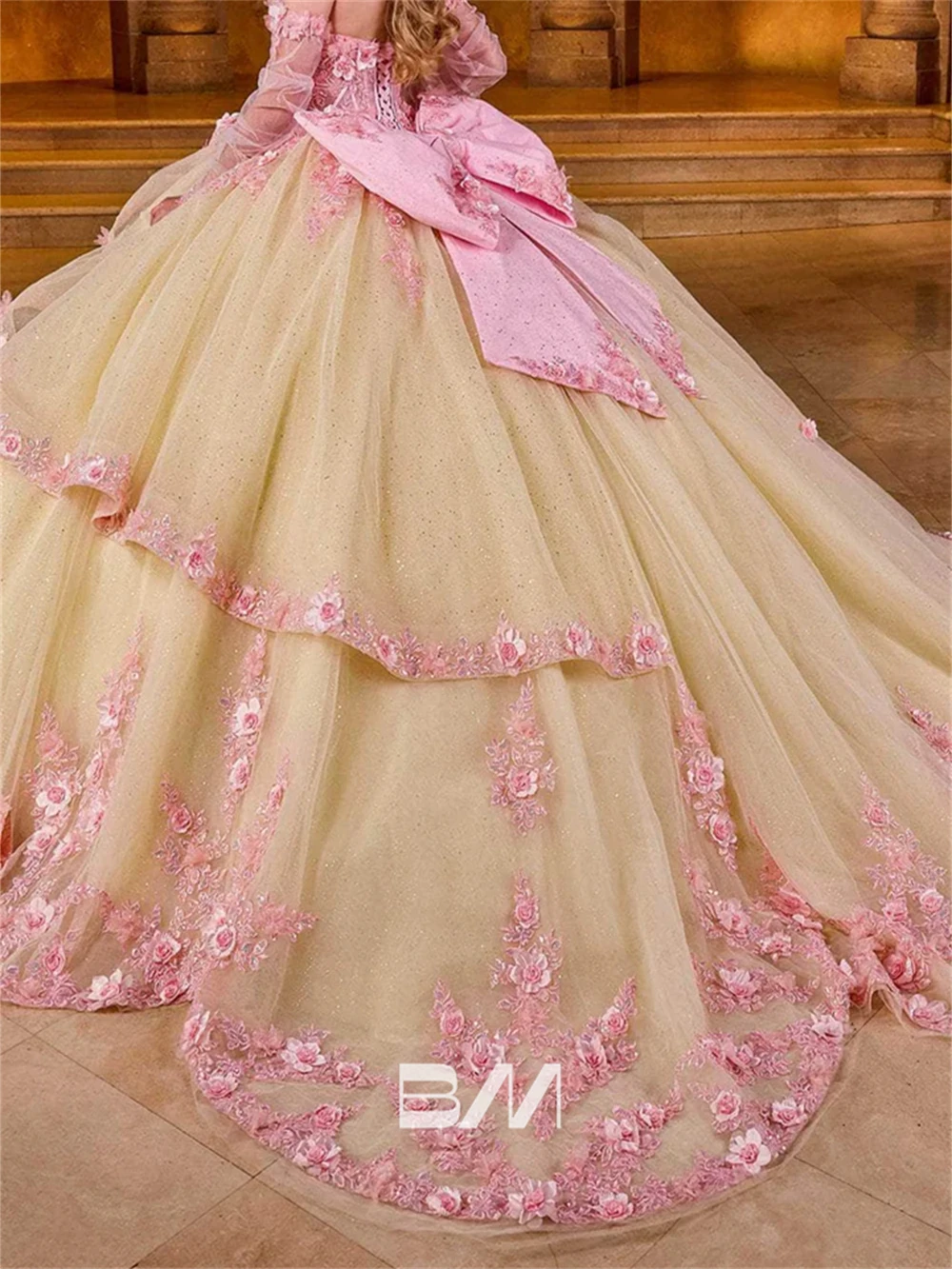 Vestidos Quinceanera florais rosa para mulheres, vestido de baile fora do ombro, forro de champanhe, doce, coquetel, 15, 16, 2024