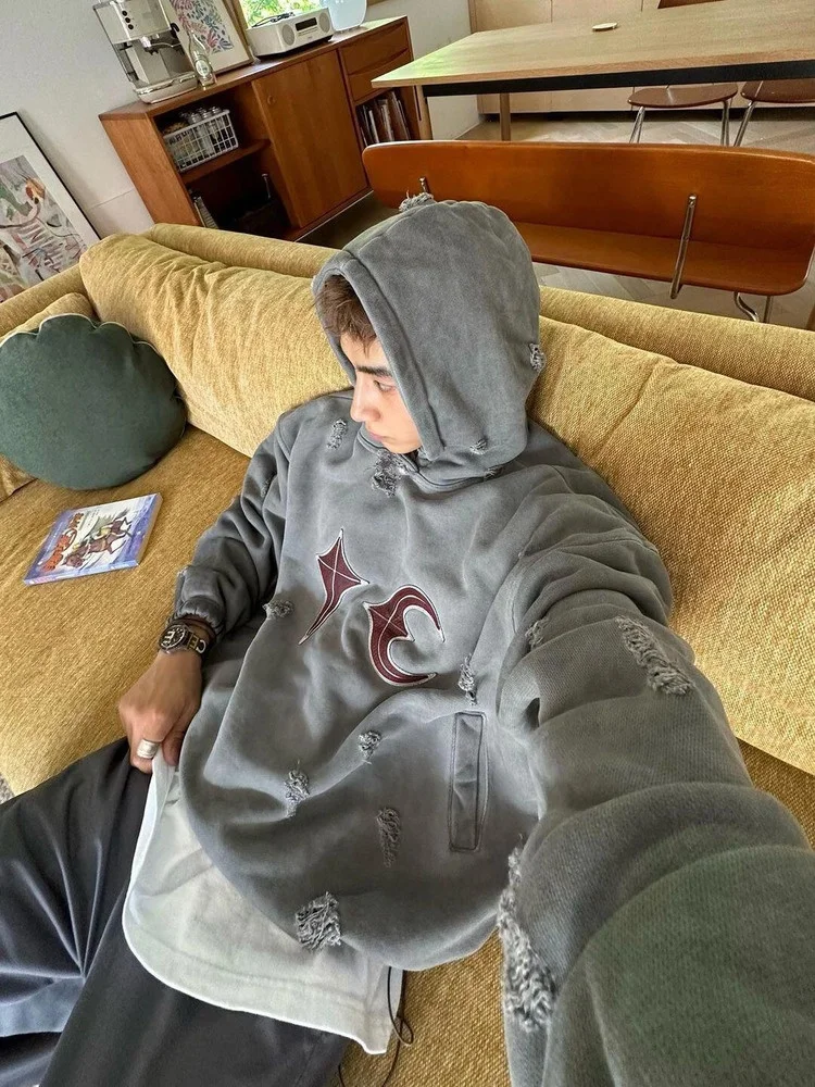 THUG CLUB Amerikanischer Casual-Hoodie mit Leder-Patch, Used-Look, Stern-Mond-Logo, Baumwolle, Langarm, Rundhals-Sweatshirt