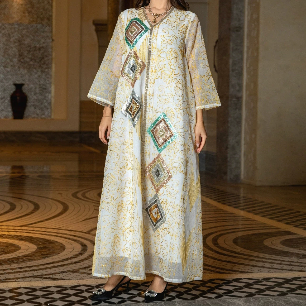 

Middle Eastern robe Muslim mesh embroidered sequined flower dress robe temperament Turkish dress-GZXX560