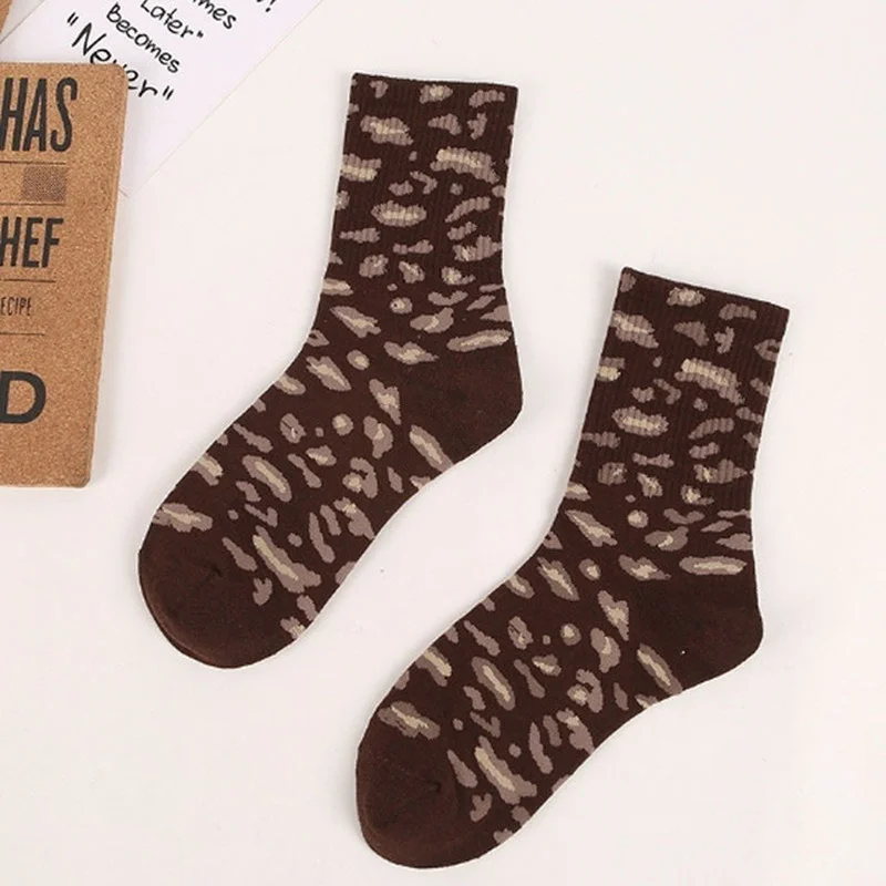 1Pair Men and Women Middle Tube Couple Socks Personality Leopard Print Cotton Socks Hip Hop European and American Trendy Socks