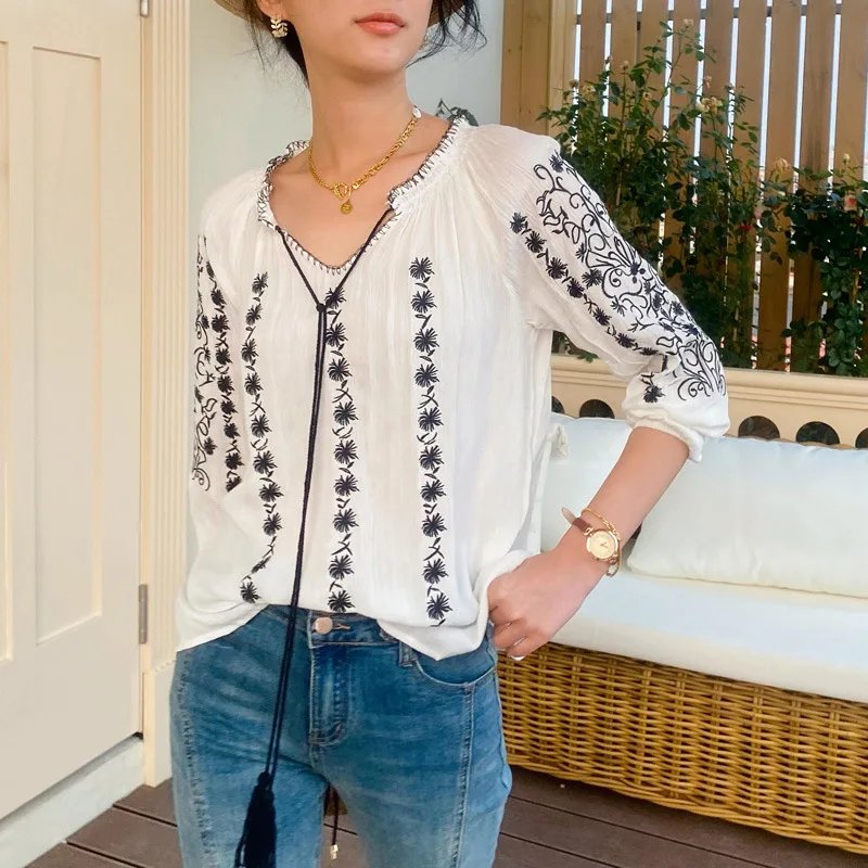 GypsyLady Boho Embroidery Chic Blouse Shirt White Stylish Vintage Rayon Tassels Sexy Ladies Blouse Holiday Women Casual Tops New