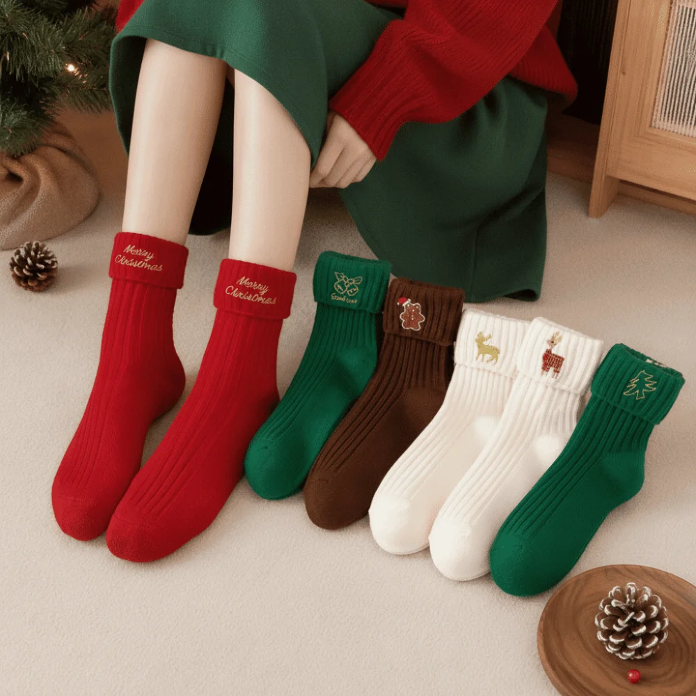 3Pairs Cute Embroidery Christmas Socks Santa Reindeer Pattern Thick Warm Cotton Socks Gift Box Set Mid-Tube Socks
