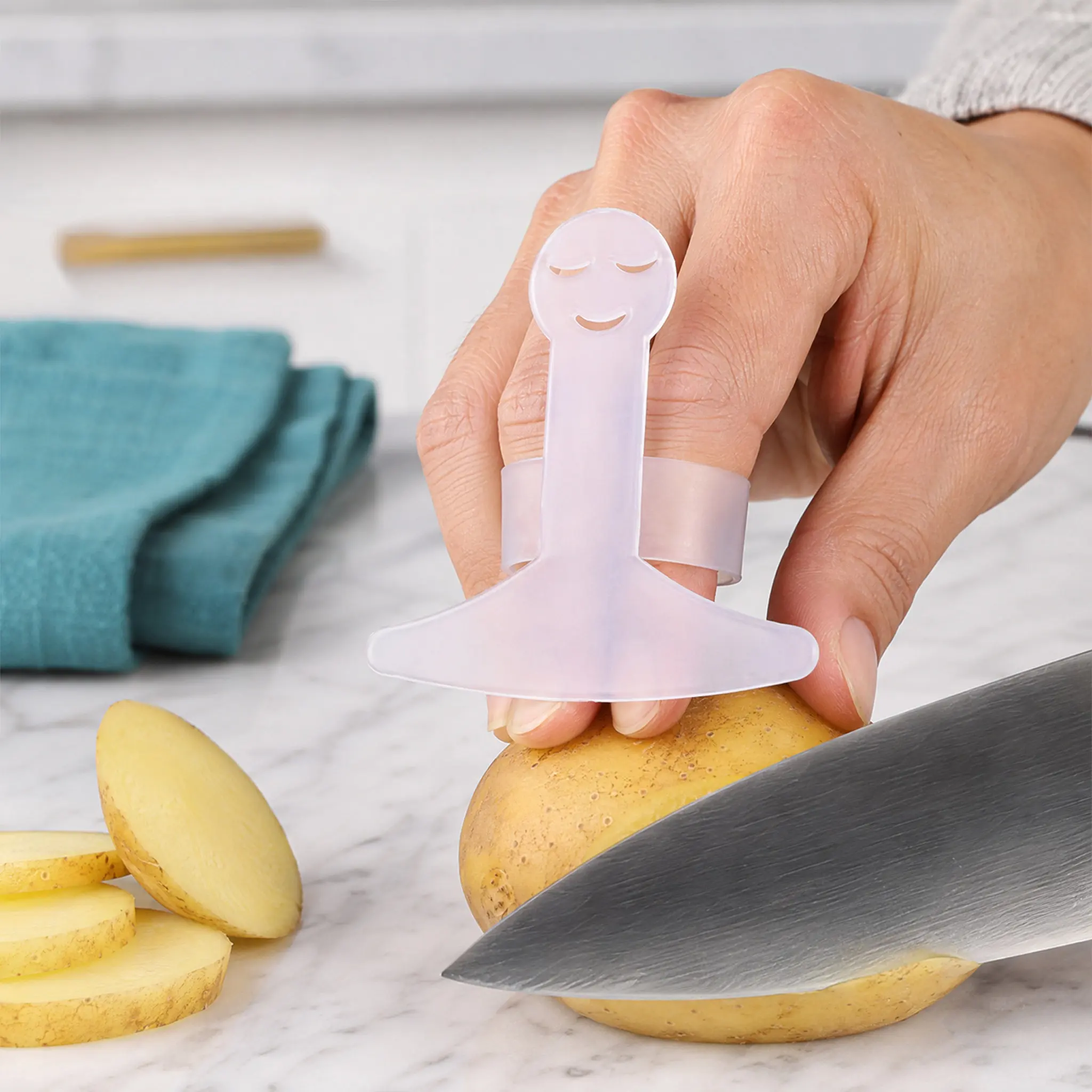 2Pcs Kitchen Hand Protector Anti-Cut Finger Guard White PP Pe Adjustable Finger Safety Tool Anti-Cut Hand Protector