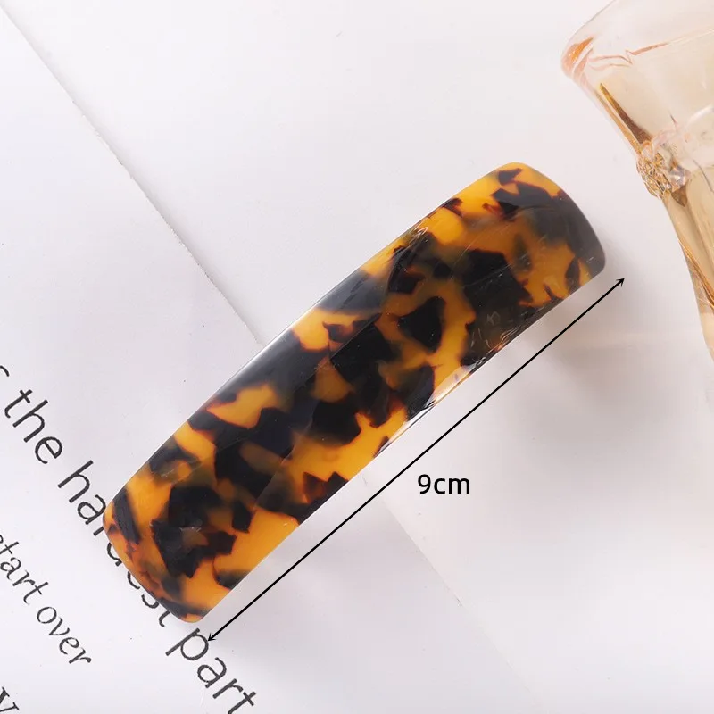 High Quality Acetate Spring Hair Clips Colorful Plaid Pattern Curved Clips Nonslip Comfortable for Everyday Styling