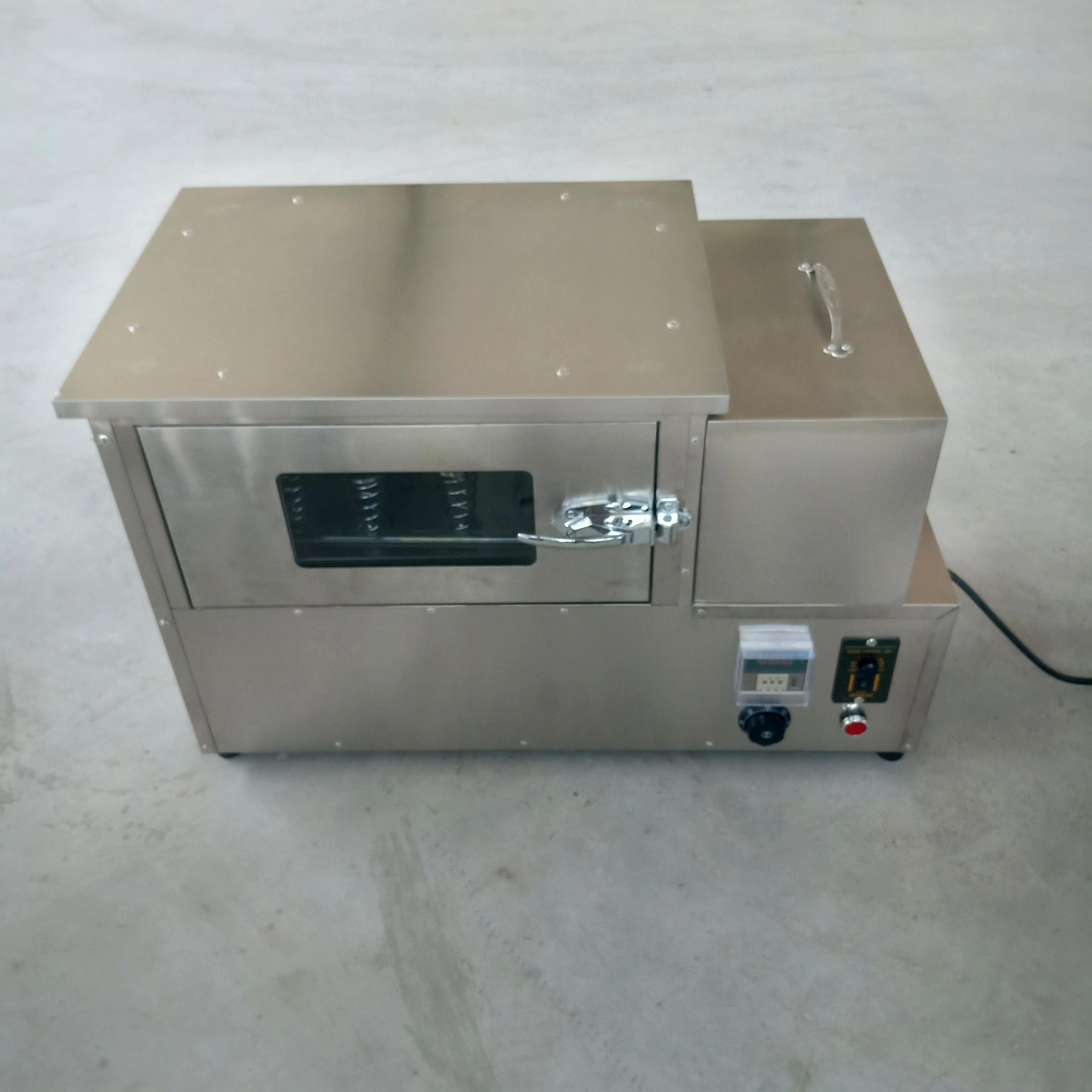 Home Use Rotating Cone Pizza Oven Cone Shape Pizza Molding Machine Stainless Steel Snack Machine Cone