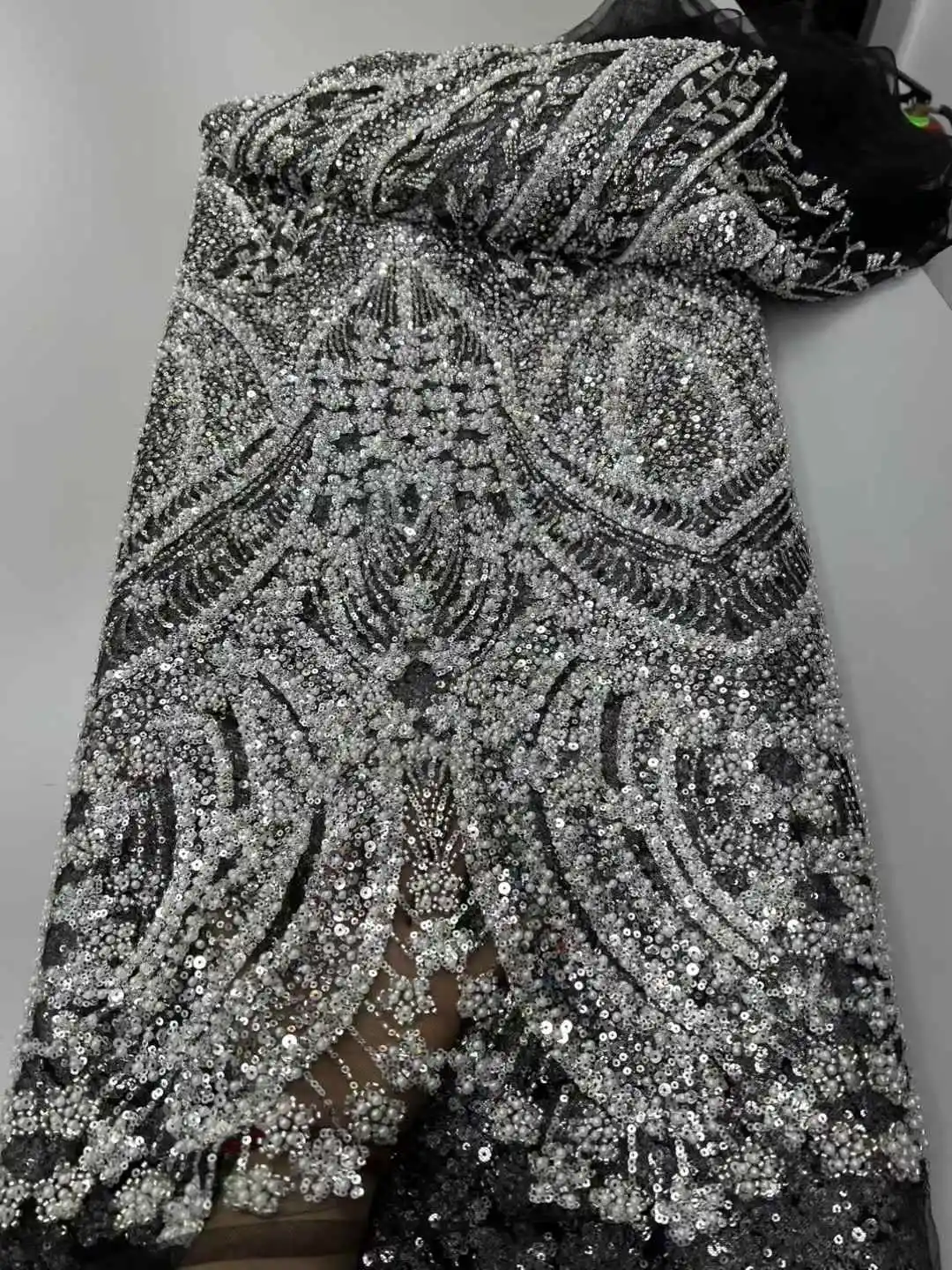فساتين سهرة فاخرة مطرزة بالخرز الثقيل مع لؤلؤ دبي 2025 فستان نسائي عربي حورية البحر لحفلات الزفاف والحفلات الراقصة