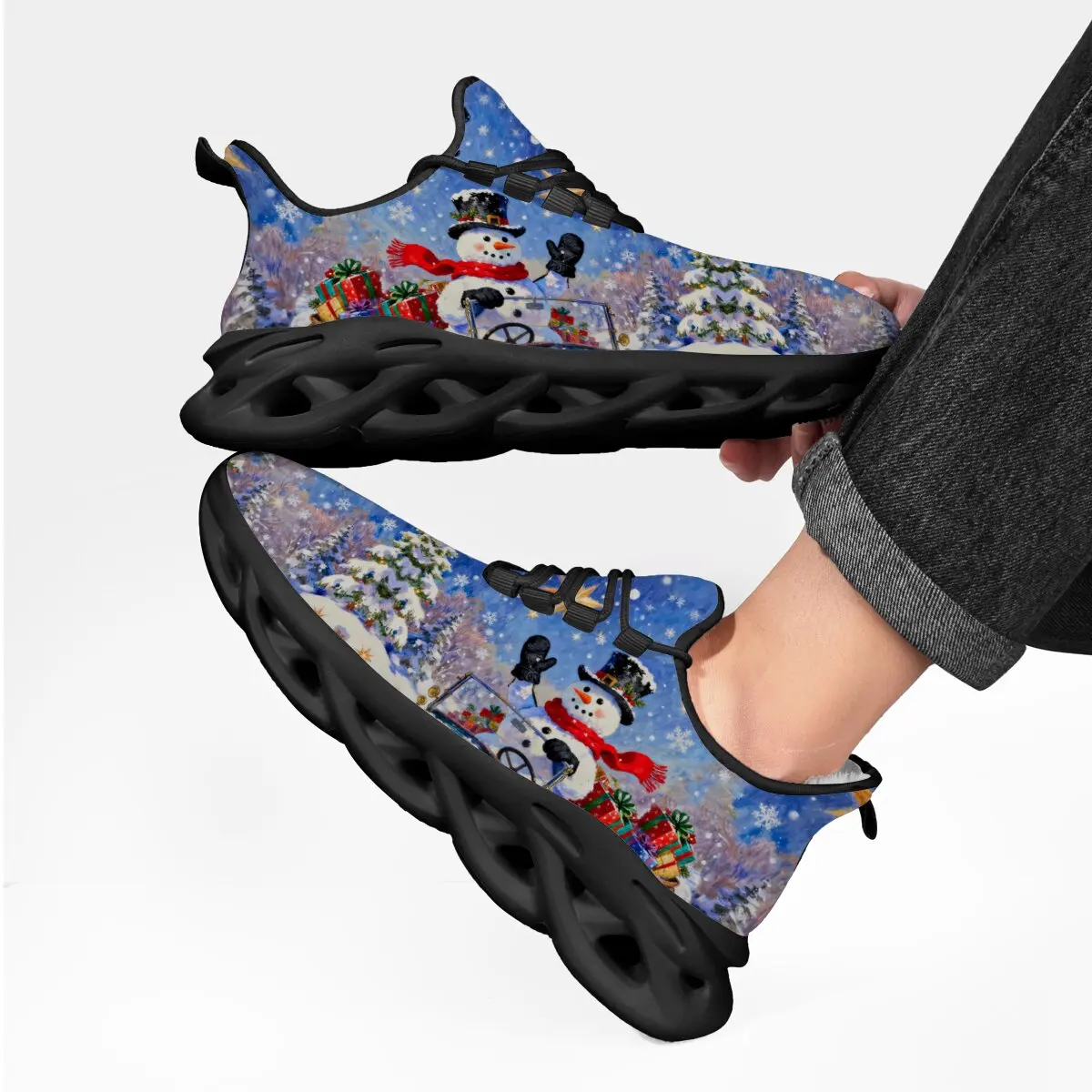 

Santa Claus Snow Color-block Gingerbread Man Skeletonized Soft-soled Lightweight New Large-sized Lace-up Casual Sports Shoes