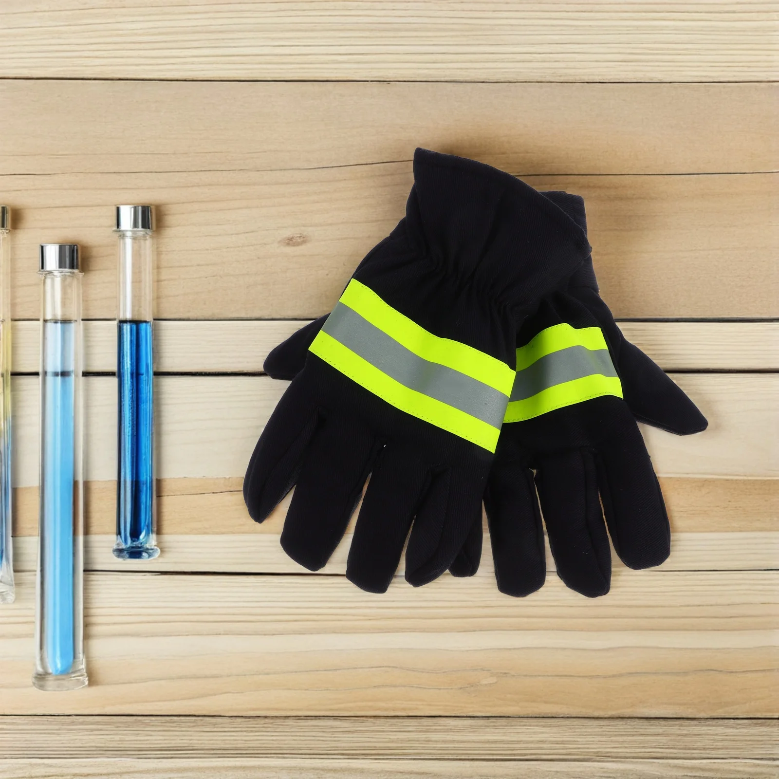 1Pair Firefighter Gloves Heat-Resistant Flame-Resistant Designed for Emergency Safety Gloves High Temperature