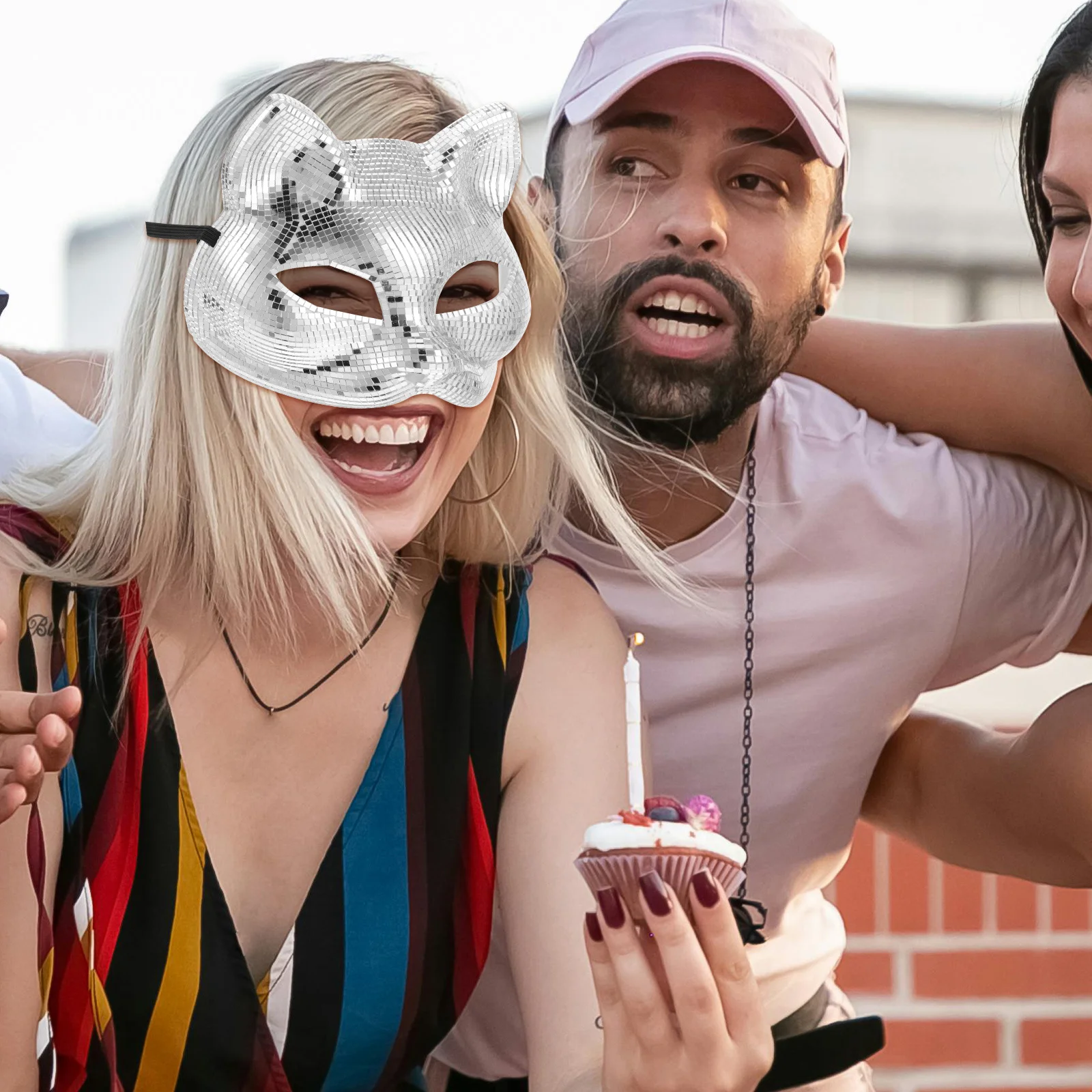 

1pcs Face Mask Mirror Reflective Design Comfortable Fit For Party Masquerade Halloween Animal Half Face Mask Women