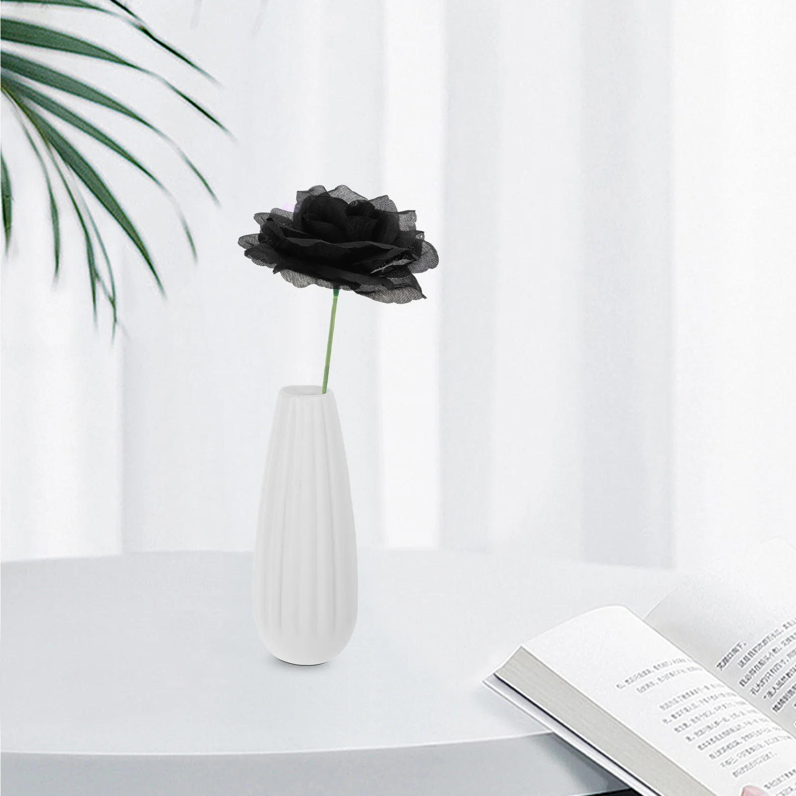 

20Pcs Artificial Black Rose Heads Silk Fake Roses for DIY Craft Wedding Party Home Floral Decoration Elegant Faux Flower