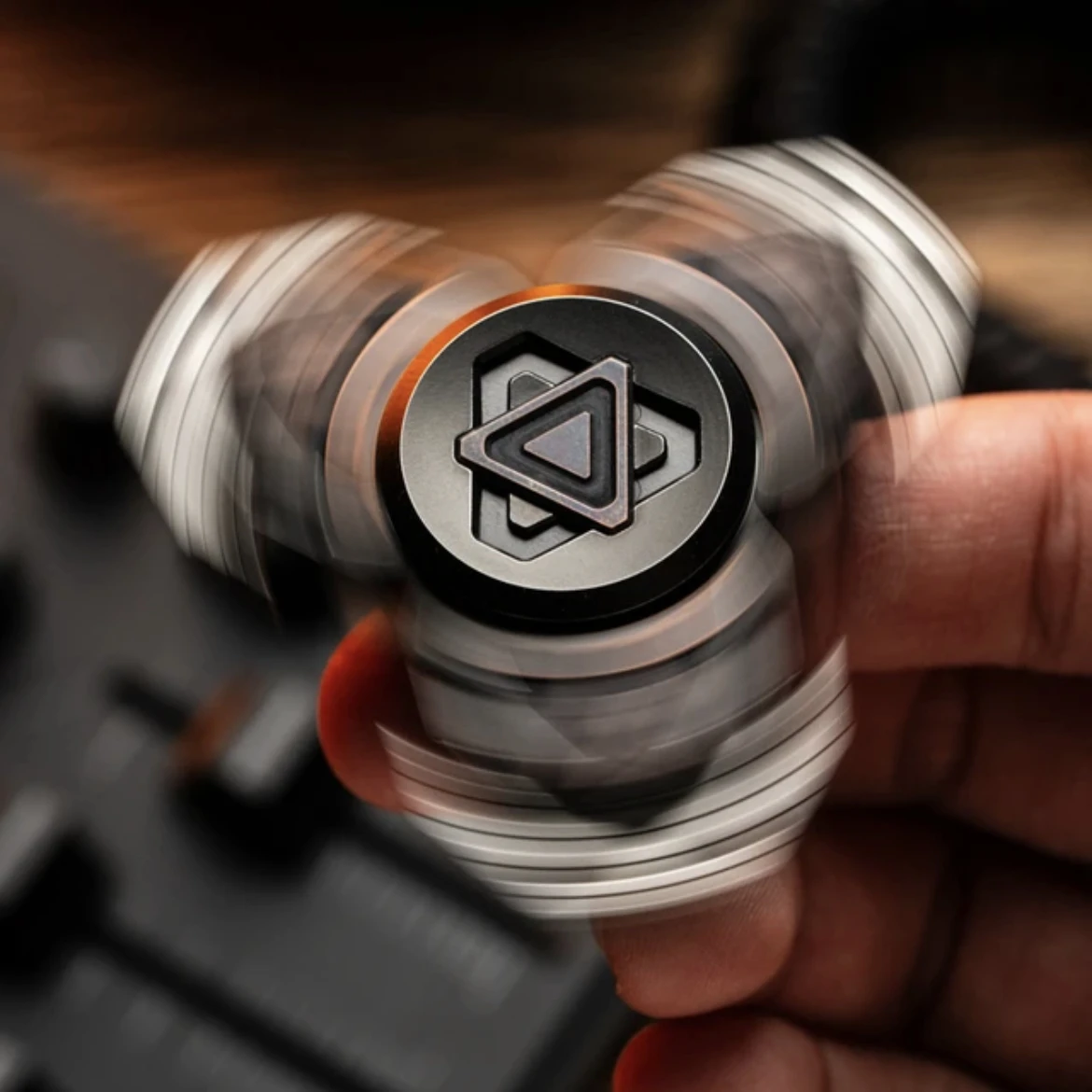 Destruidor armadura alívio do estresse presente fidget spinner slider zircônio liga edc brinquedos de metal anti estresse sensorial tdah brinquedos inquietos