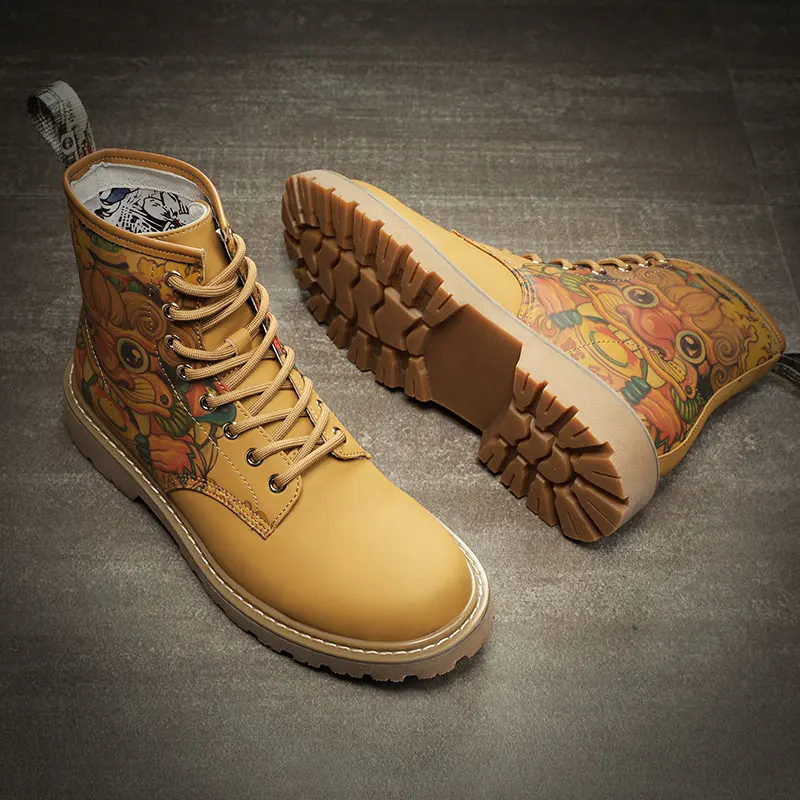 Chinese style Wangcai lion print fashion high top leather boots men's big yellow boots motorcycle kick not bad work boots