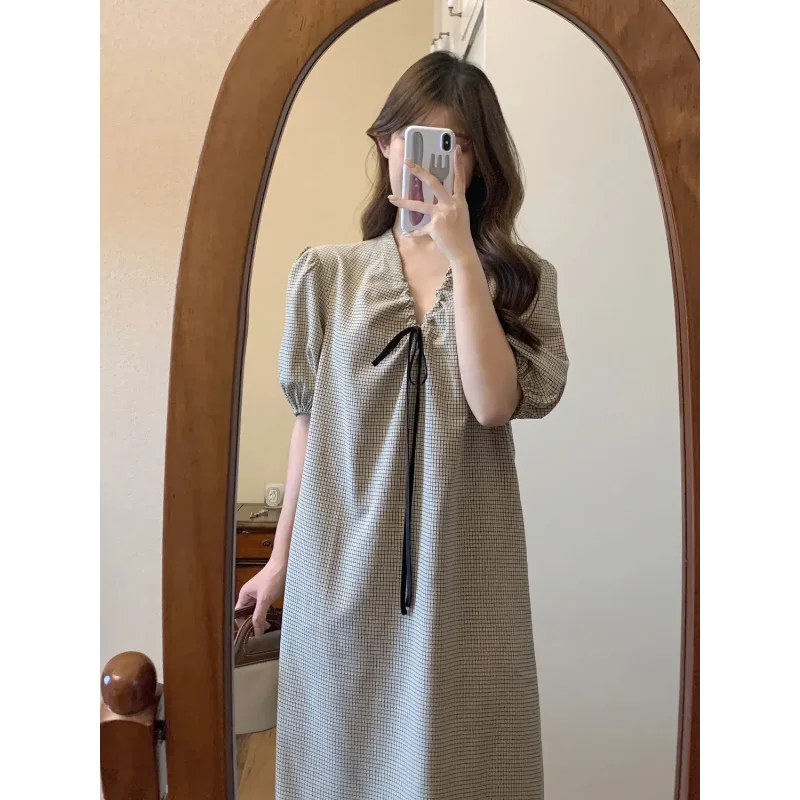 Vestido a cuadros con mangas abullonadas y diseño de camiseta holgada y adelgazante con cuello en V empalmado para mujer