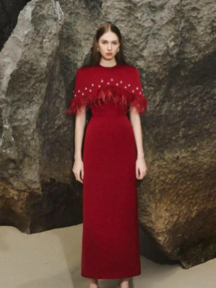 

2025 Women Summer Celebrity Sexy Short Sleeve O Neck Feather Beading Red Dress Elegant Evening Party Club Vestido