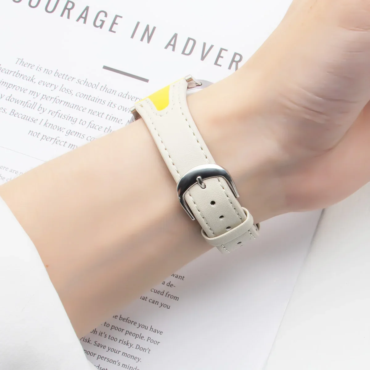 حزام جلدي لساعة سامسونج جالاكسي 8 كلاسيك/8 40 44 ملم حزام نحيف بلونين لسوار الساعة الذكية جالاكسي الترا 2025 47 ملم