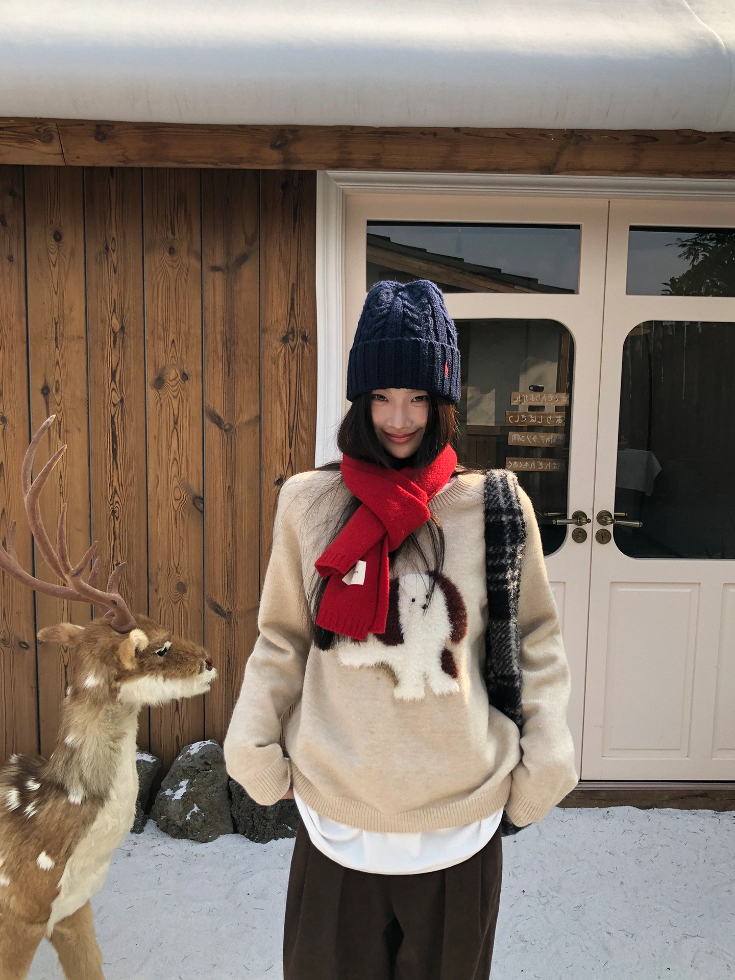 Roter Celebri-Pullover für Damen, Winter, Lazy High-End, langes Sve-Top, einzigartiges Design, schönes Anti-Aging-Strick-Irt