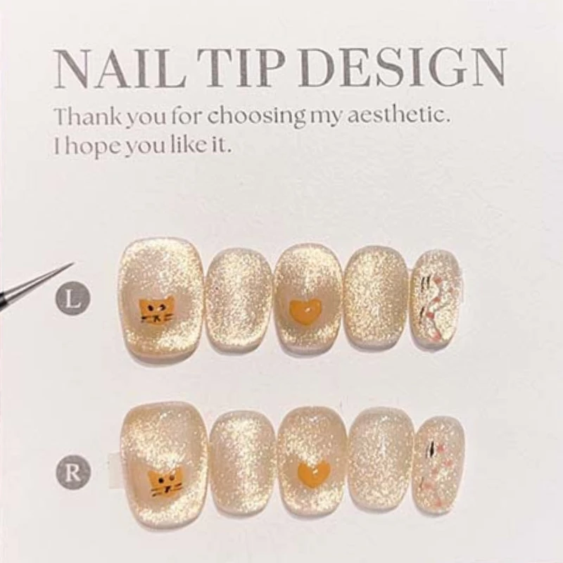 10Pcs Gold Glitter Cat Eye Wearable Round Head Short Fake Nails Hand Painted Love Heart Press on Nails Cute Full Cover Nail Tips