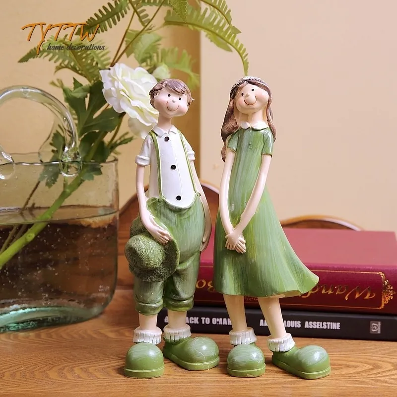 American Countryside Forest Sunshine Green Life Couple Elegant Wedding Gift Doll Figurine Resin Decoration Collectible Ornament