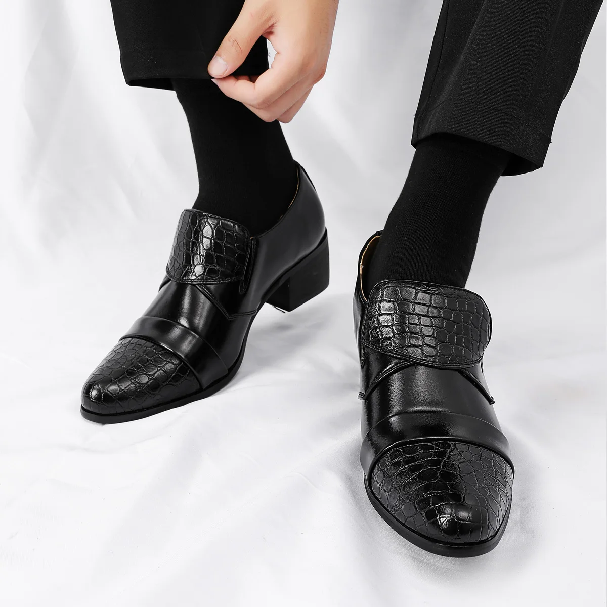 

Men Loafers PU High Heels Pointed Fashion Business Casual Dance Shoes Men Shoes Size 38-46