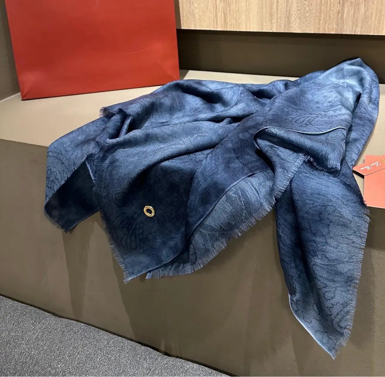 Sciarpe/scialli/capes moda donna Sciarpe/scialli regalo di lusso di fascia alta Sciarpe/scialli Master Craft Art Sciarpe/scialli 95 * 100 Sciarpe di tendenza