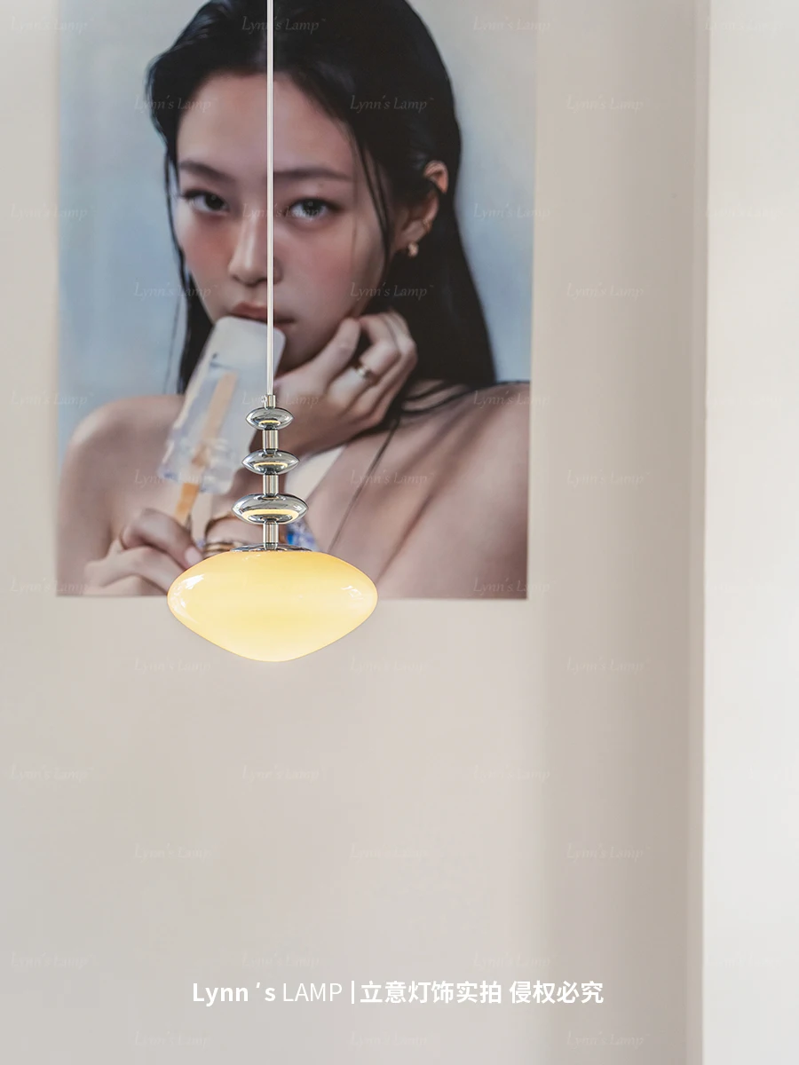 Middle Bauhaus bedroom chandelier restaurant UFO creative bedside chandelier